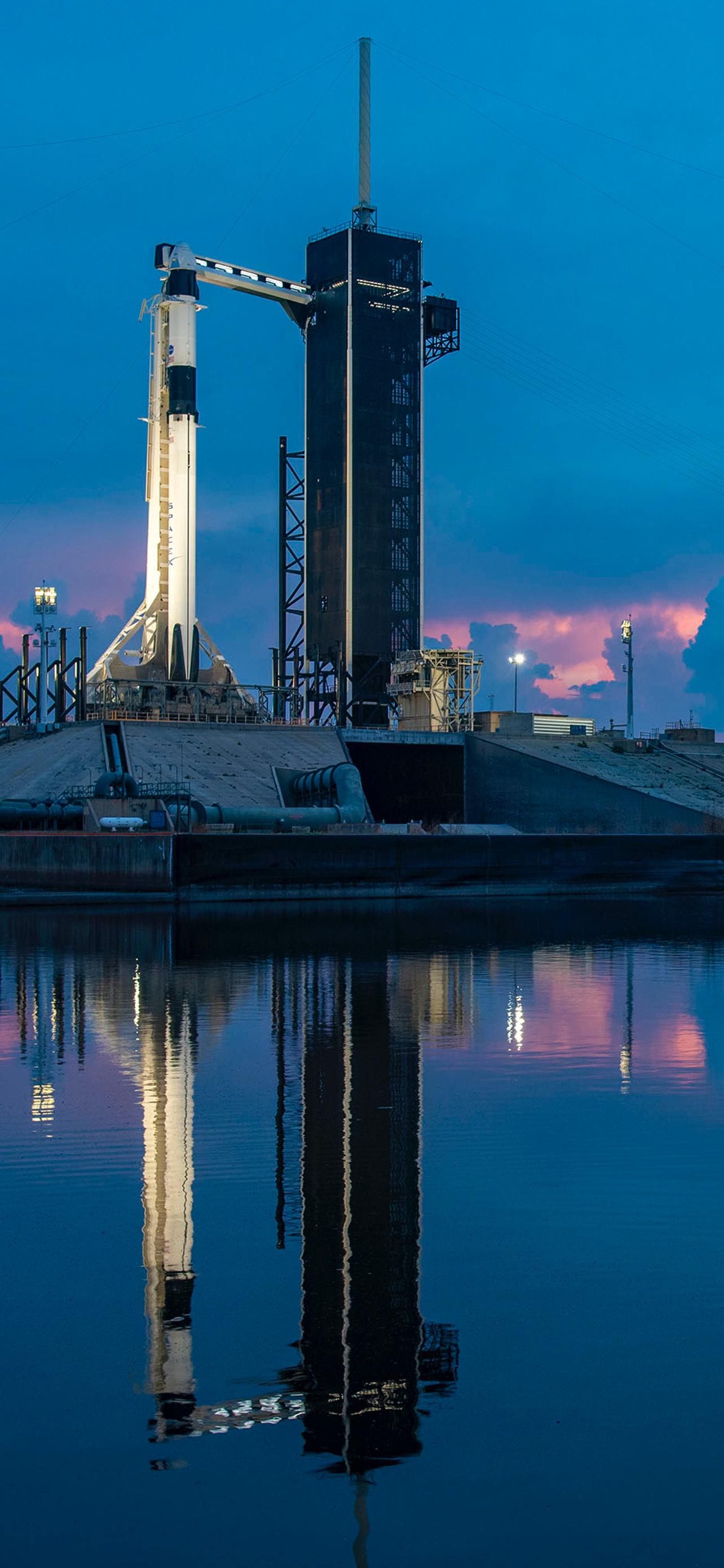 1284x2778 SpaceX wallpaper for iPhone