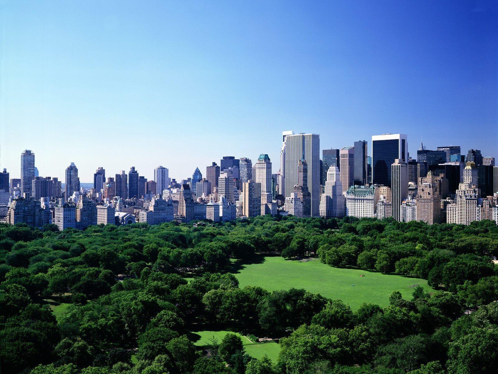 1600x1200 Summer In Manhattan Wallpaper [1600x1200]