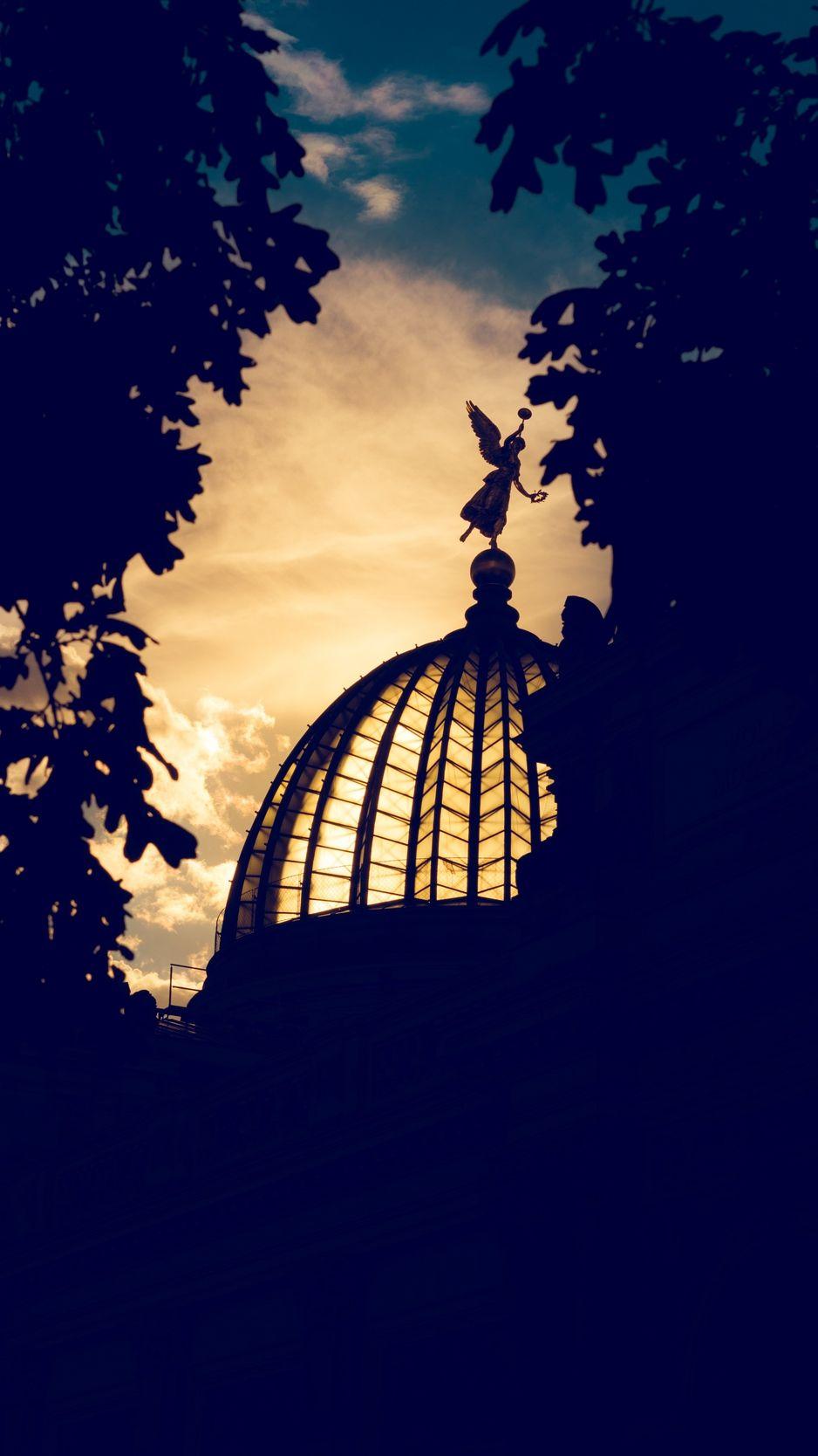 938x1668 Download wallpaper 938x1668 dome, sculpture, dresden academy of fine