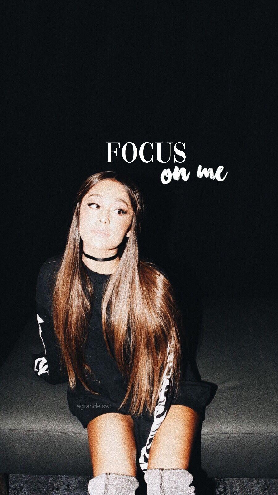901x1601 Ariana Grande iPhone Wallpaper