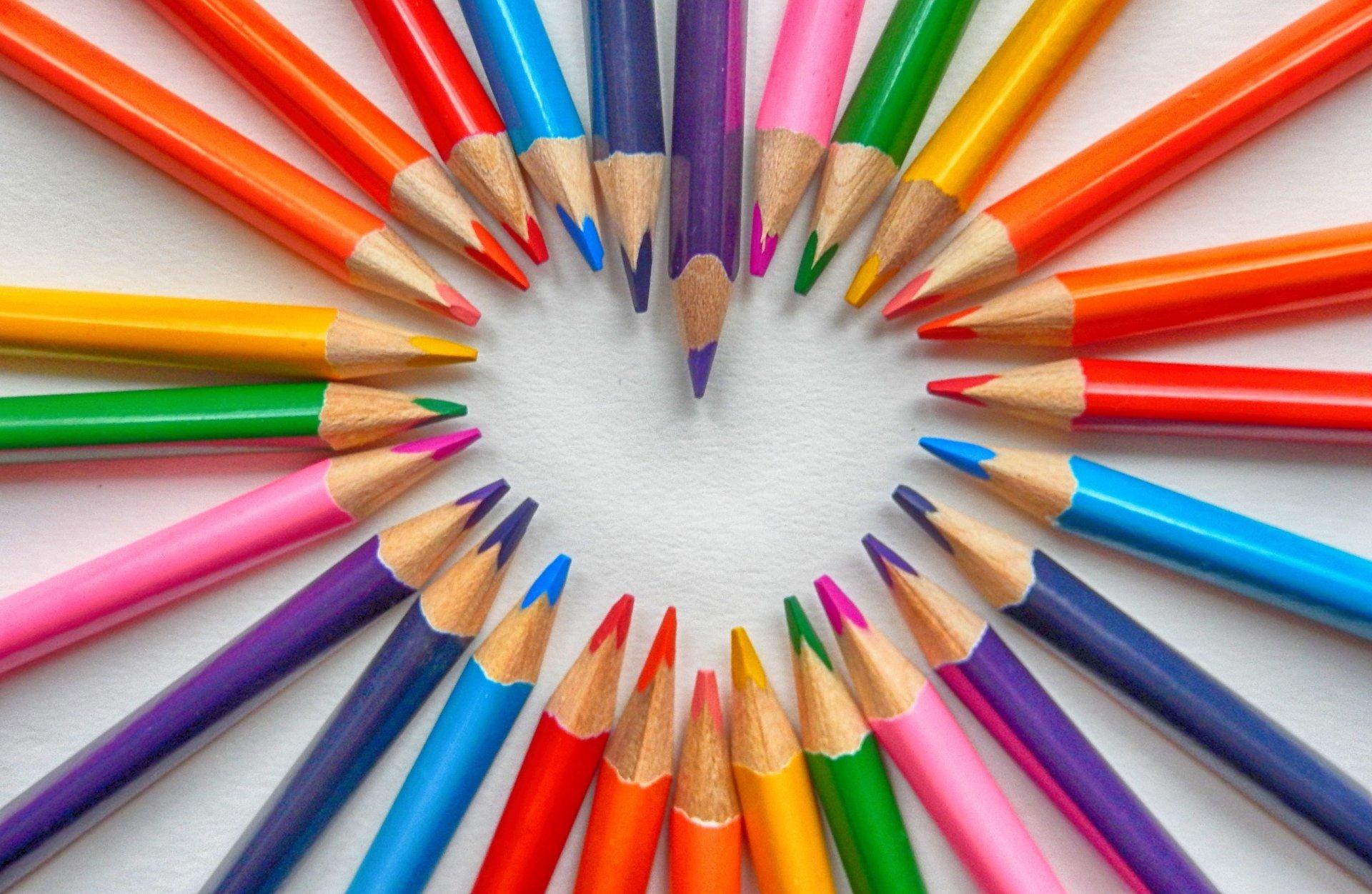 1920x1252 4K Pencil Wallpaper and Background Image