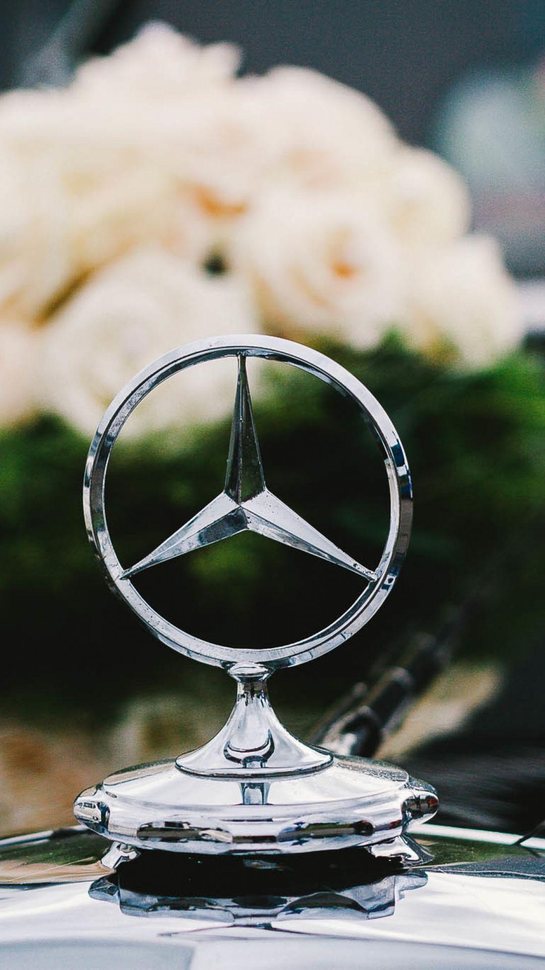 1080x1920 HD Background Mercedes Benz Logo Badge Vintage Car Wallpaper