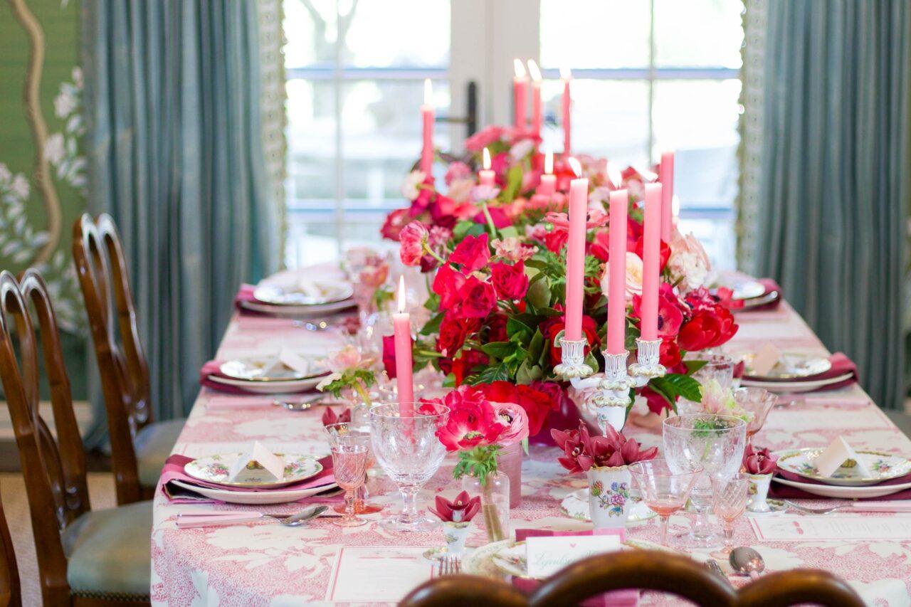 1280x853 Cloche Design Valentine Dinner Shop The Avenue Gracie Wallpaper Dining Room Glam Pad