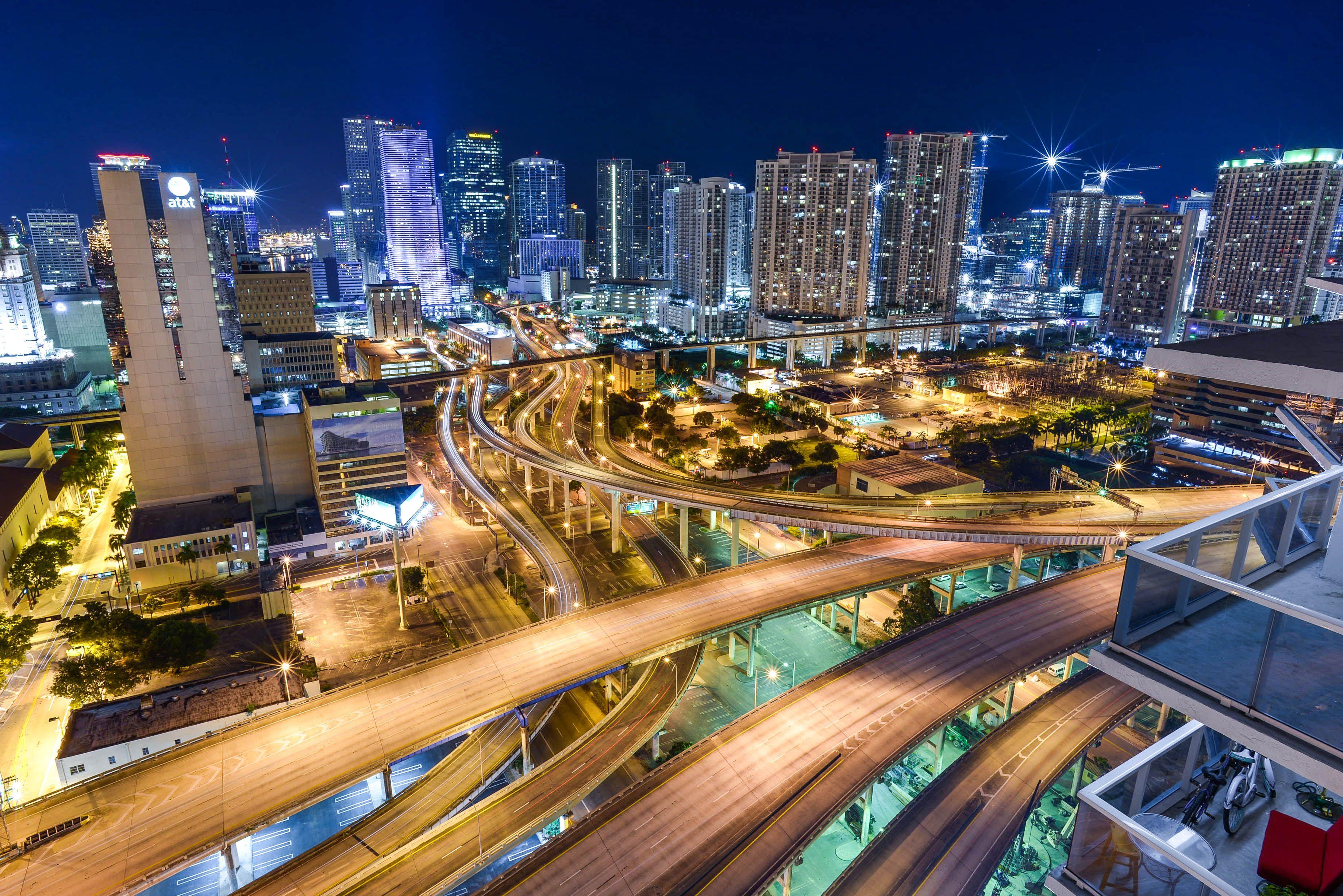 3680x2456 Miami Downtown Florida Cityscape Wallpaper
