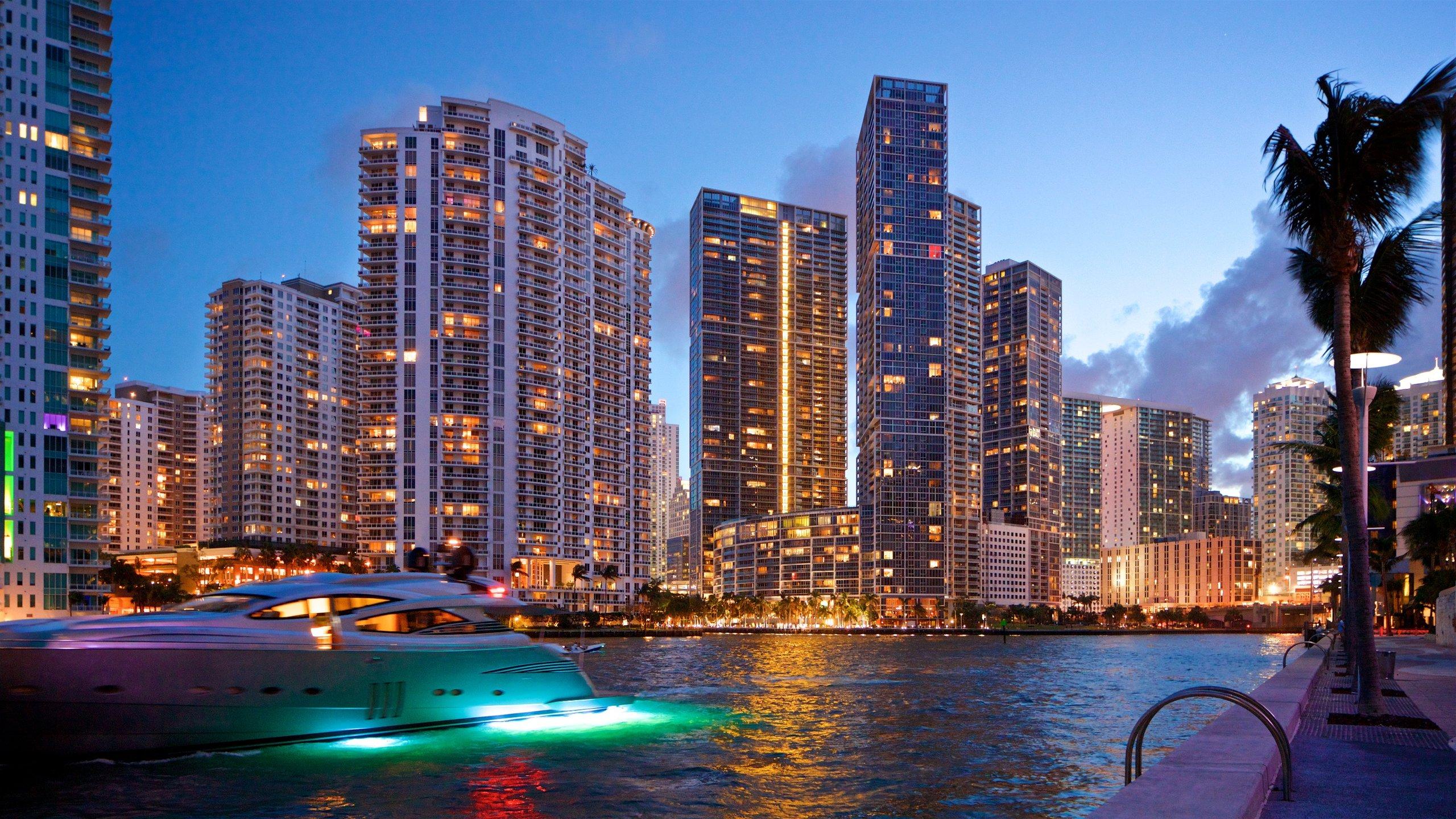 2560x1440 Downtown Miami, Miami Vacation Rentals: house rentals & more
