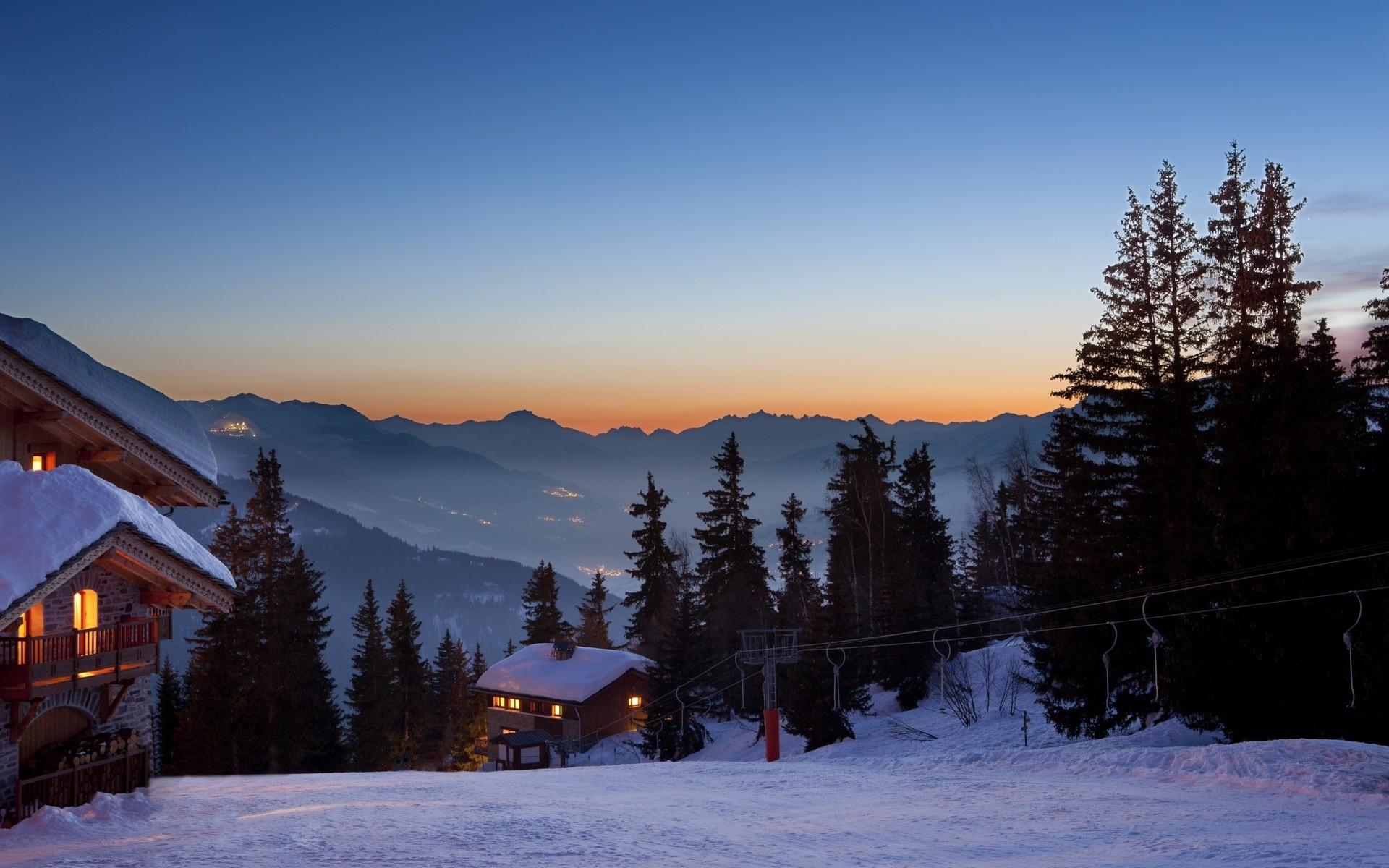 1920x1200 Winter Cabin Wallpaper