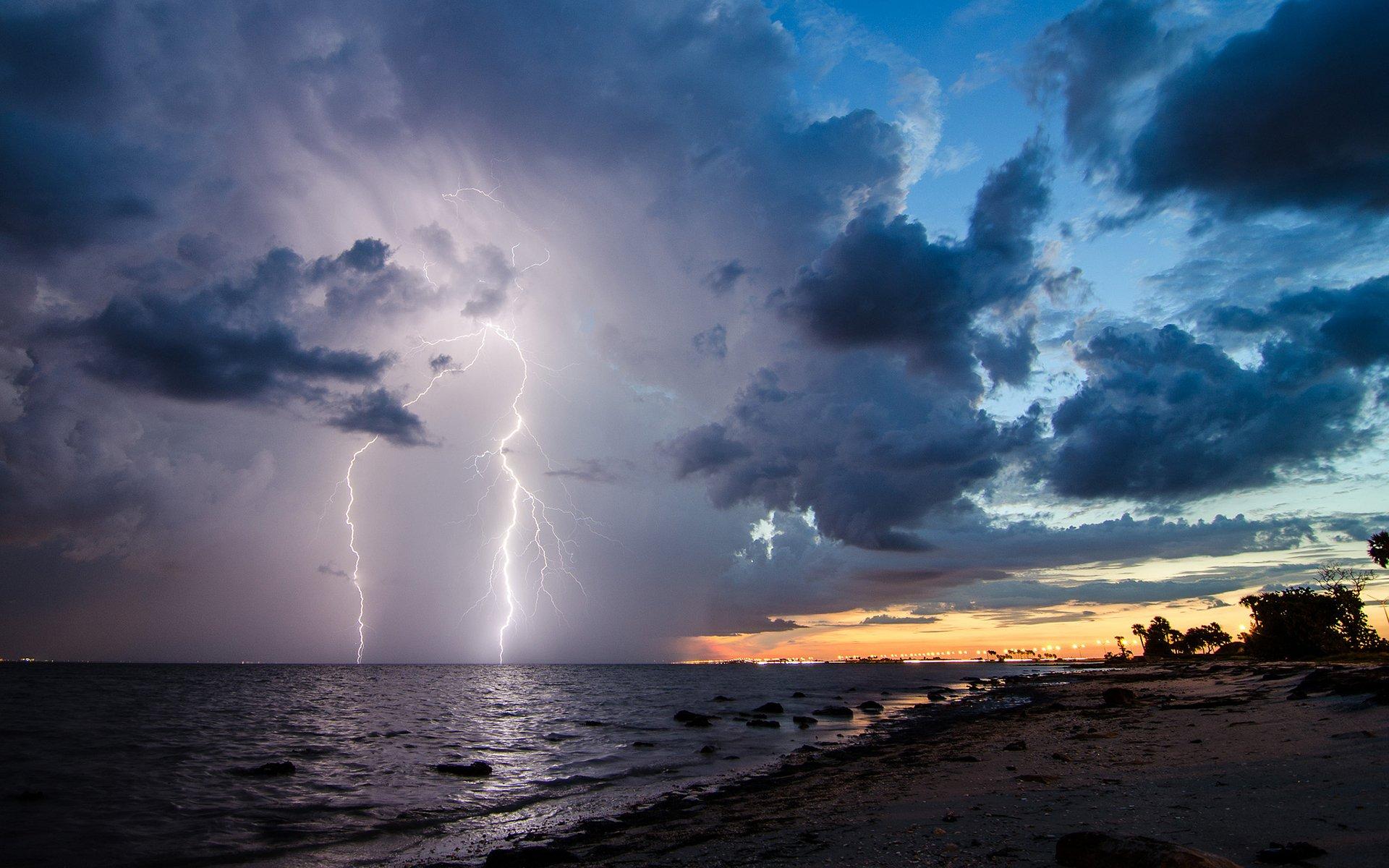 1920x1200 lightning, Clouds, Storm, Beach Wallpaper HD / Desktop and Mobile Background