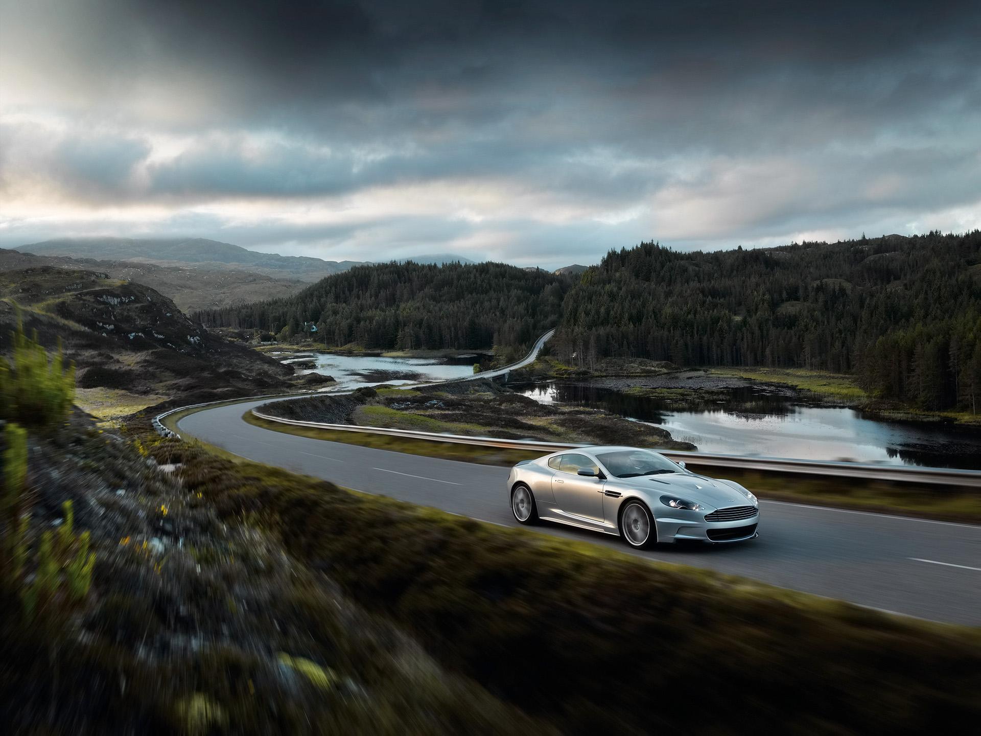 1920x1440 Aston Martin DBS Wallpaper