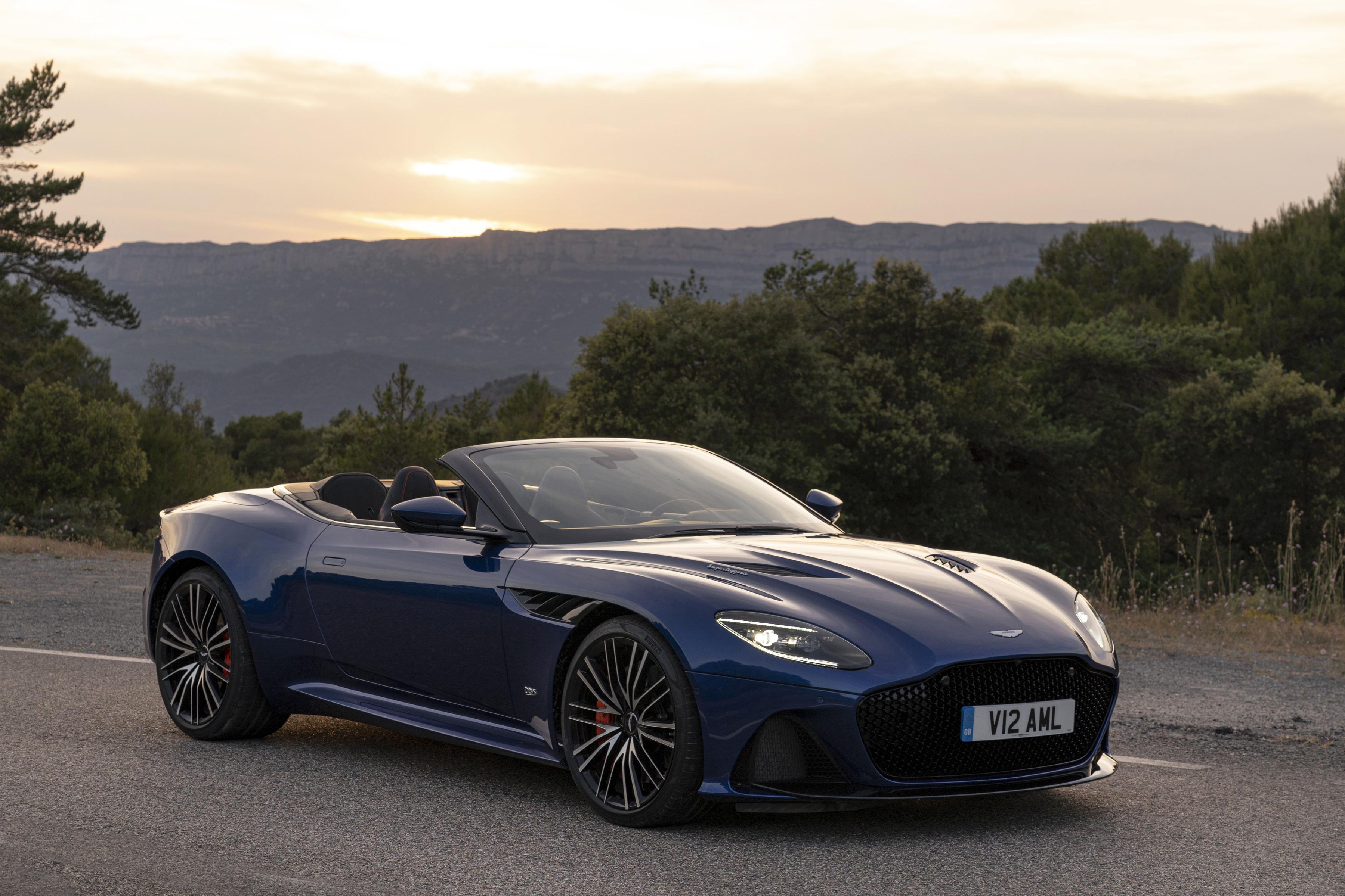 3600x2400 Aston Martin DBS Superleggera HD Wallpaper and Background