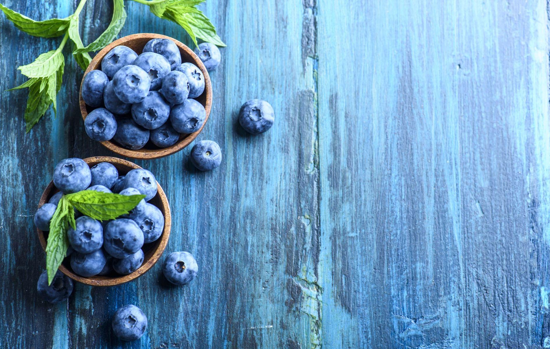 1887x1200 Blueberries