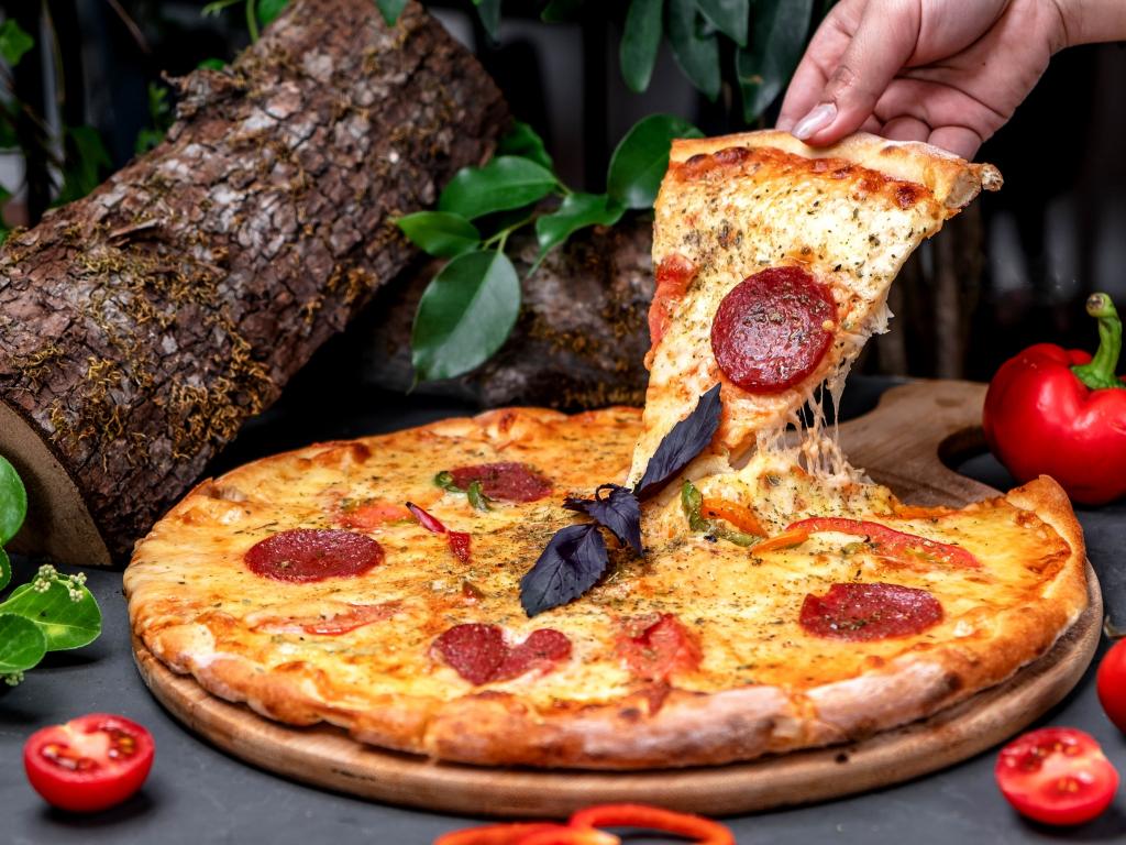 1024x768 Wallpaper delicious pizza, food desktop wallpaper, HD image, picture, background, ebde76