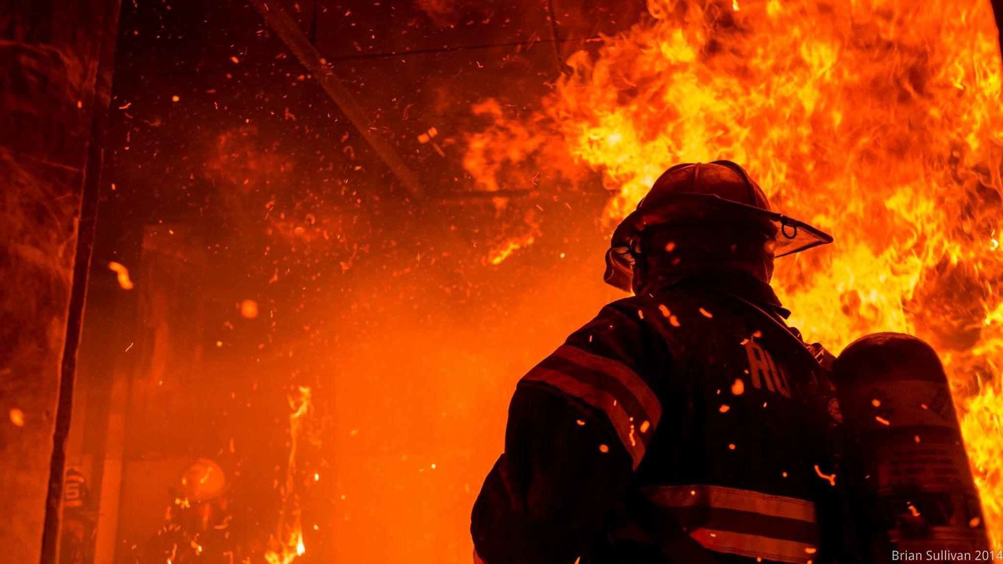 2048x1152 Collection : free firefighter wallpaper for android (HD Download). Firefighter, Navy seal wallpaper, Android wallpaper