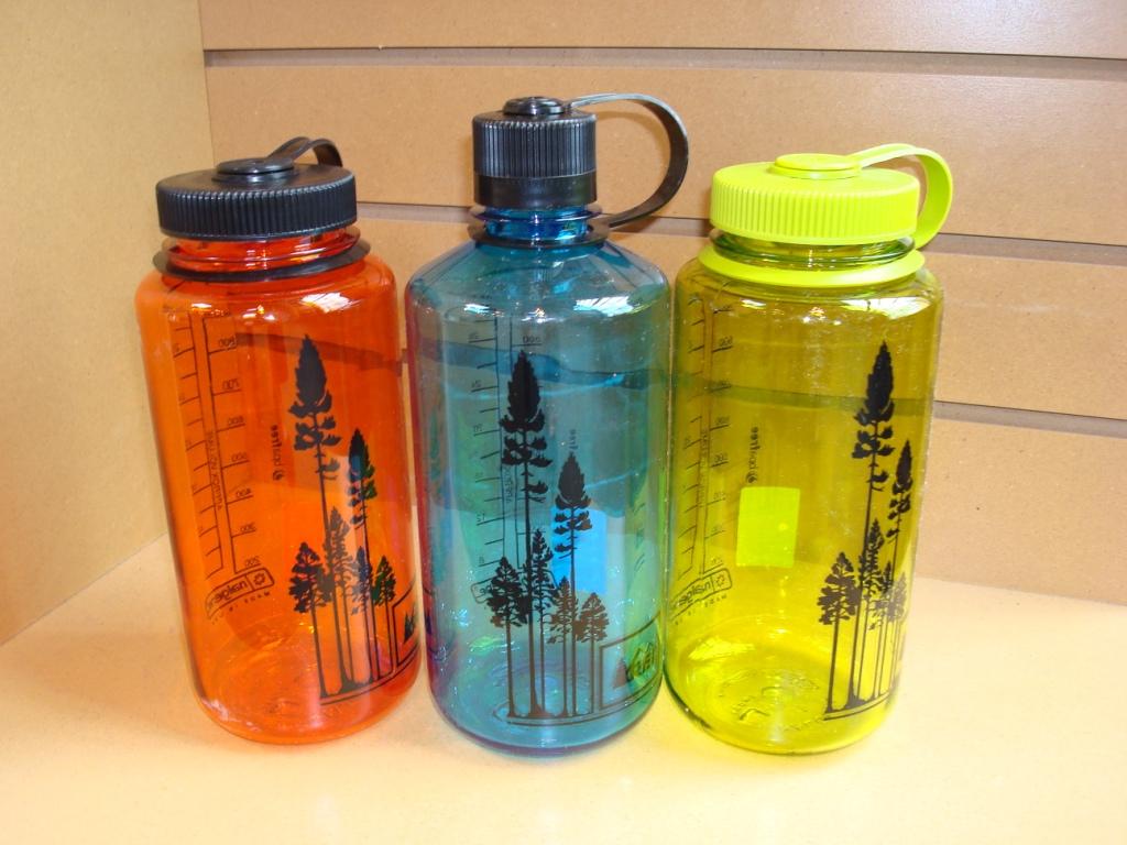 1024x768 Water bottle