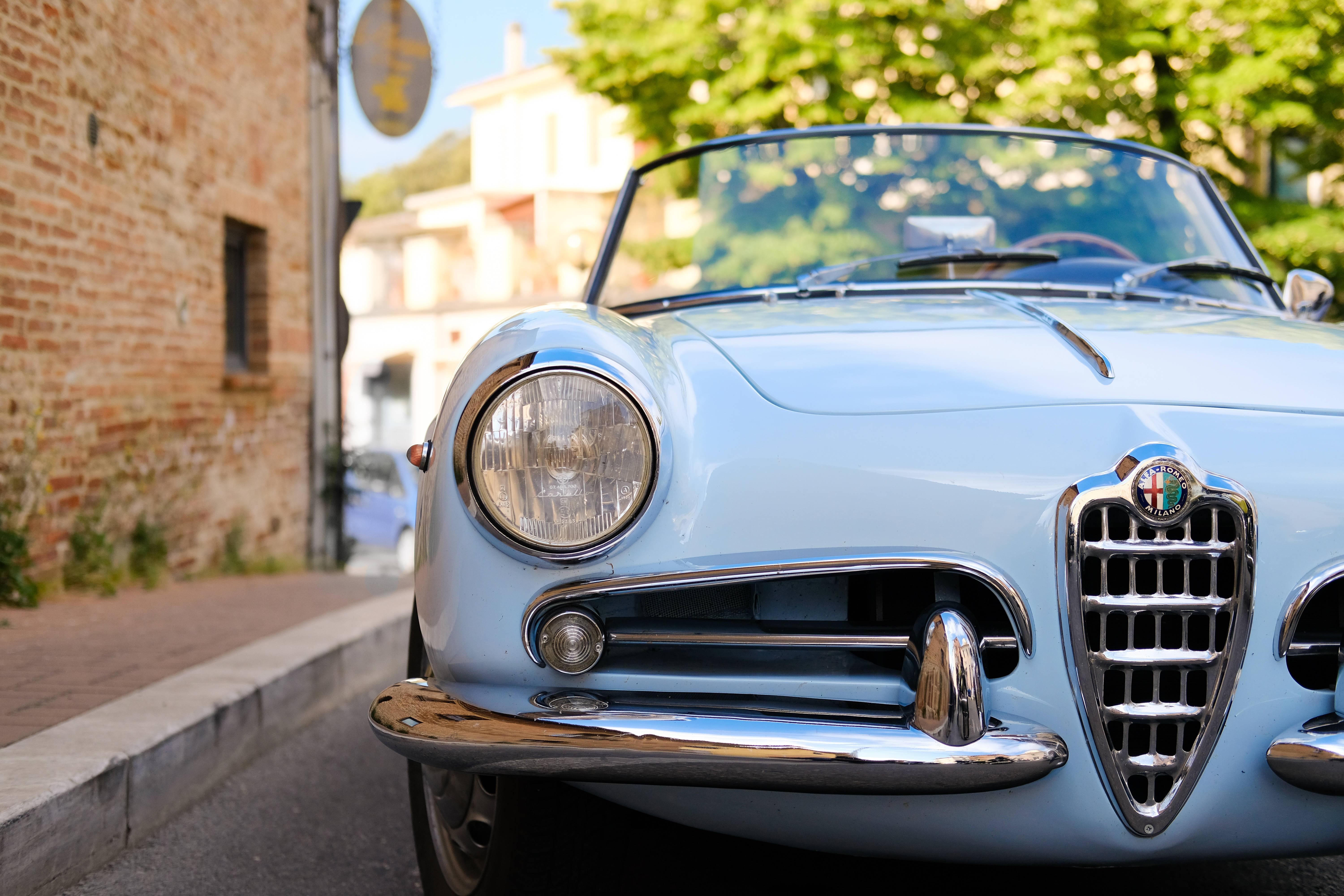 6000x4000 Download Pale Blue Alfa Romeo Giulietta Spider Wallpaper