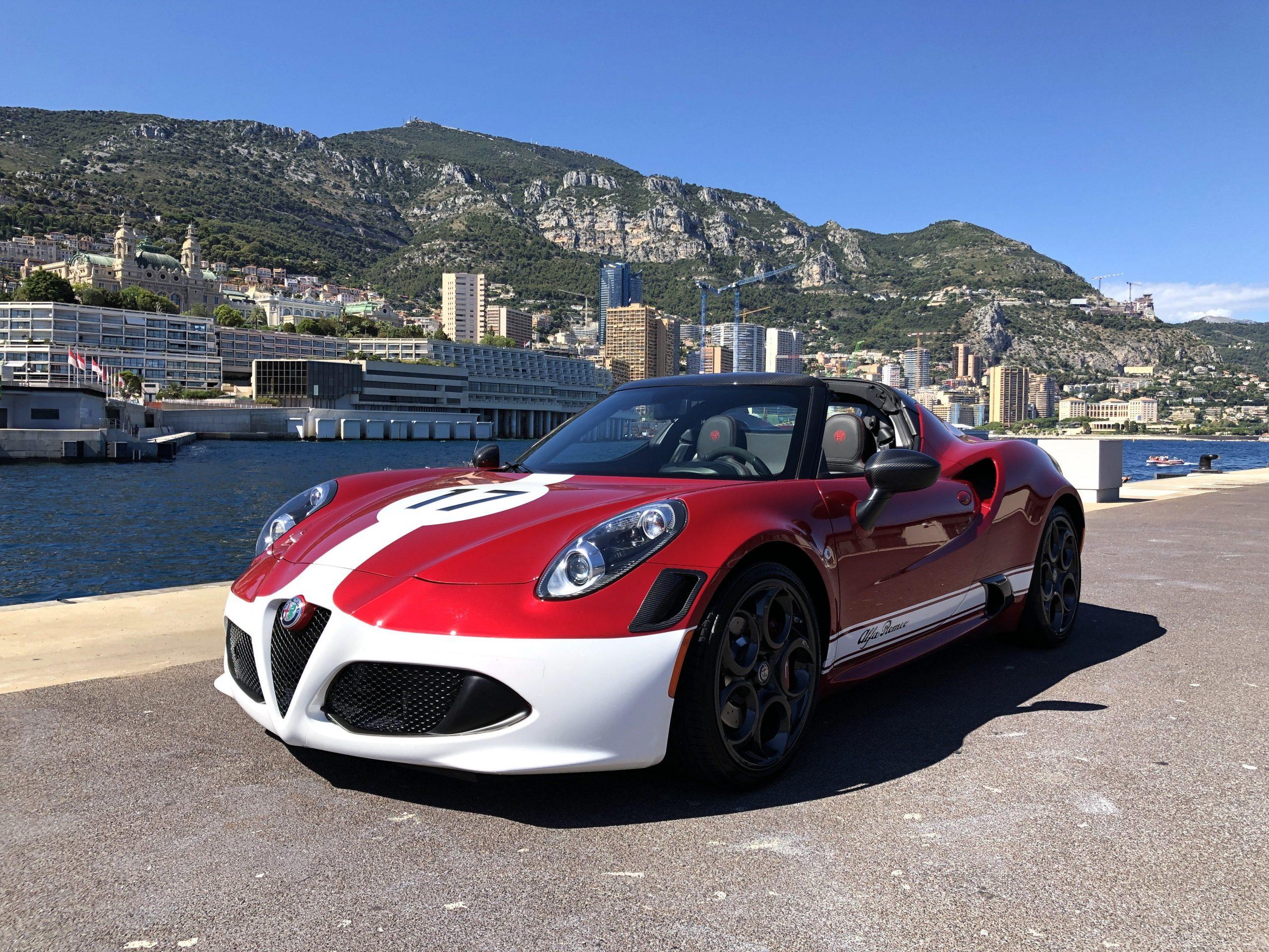2560x1920 Alfa Romeo 4C Spider Edizione Corsa Wallpaper