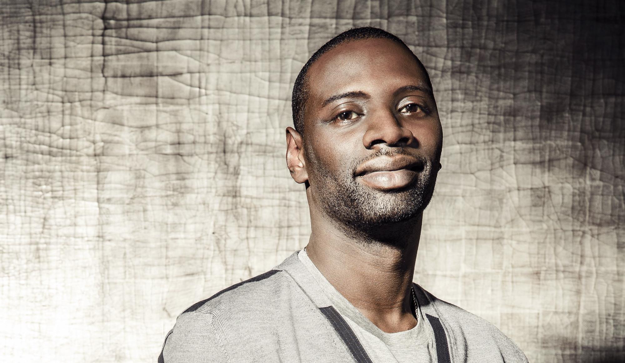 2000x1162 omar sy, actor, face Wallpaper, HD Man 4K Wallpaper, Image and Background