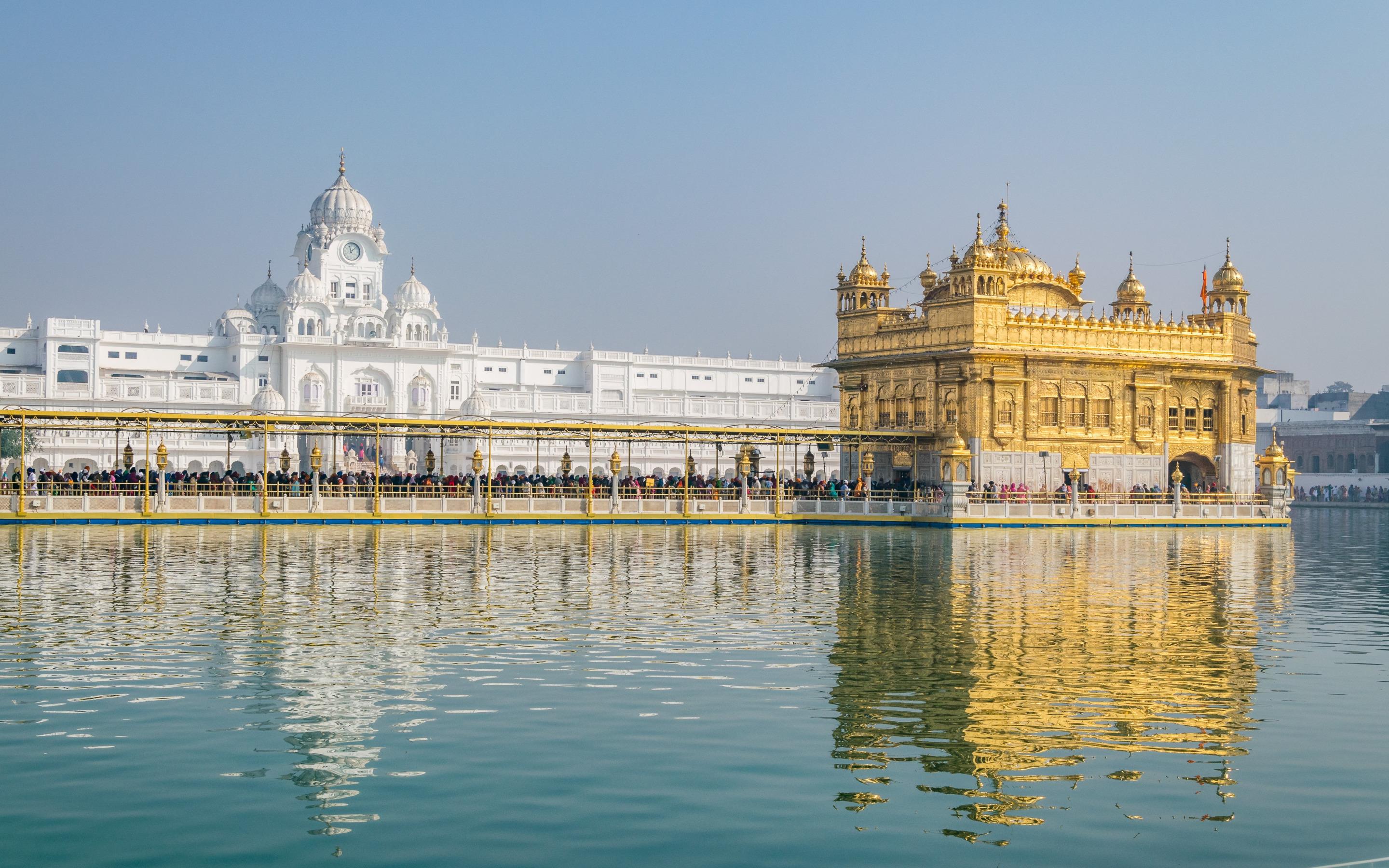 2880x1800 Download wallpaper Harmandir Sahib, Golden Temple, Darbar Sahib, white palace, landmark, Amritsar, Punjab, India for desktop with resolution 2880x1800. High Quality HD picture wallpaper