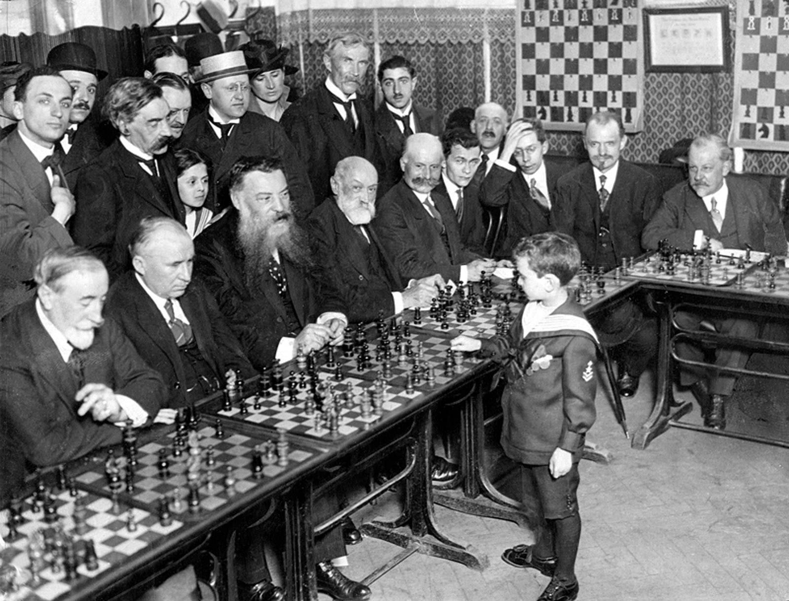 1600x1220 Famous People who Play or Played Chess Stormont Kings Chess Program