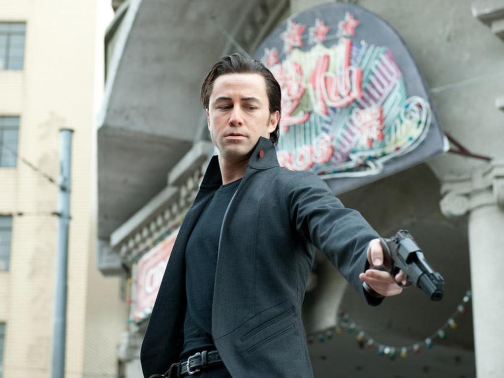 1024x768 Looper' takes audiences out for a thrill and a twirl