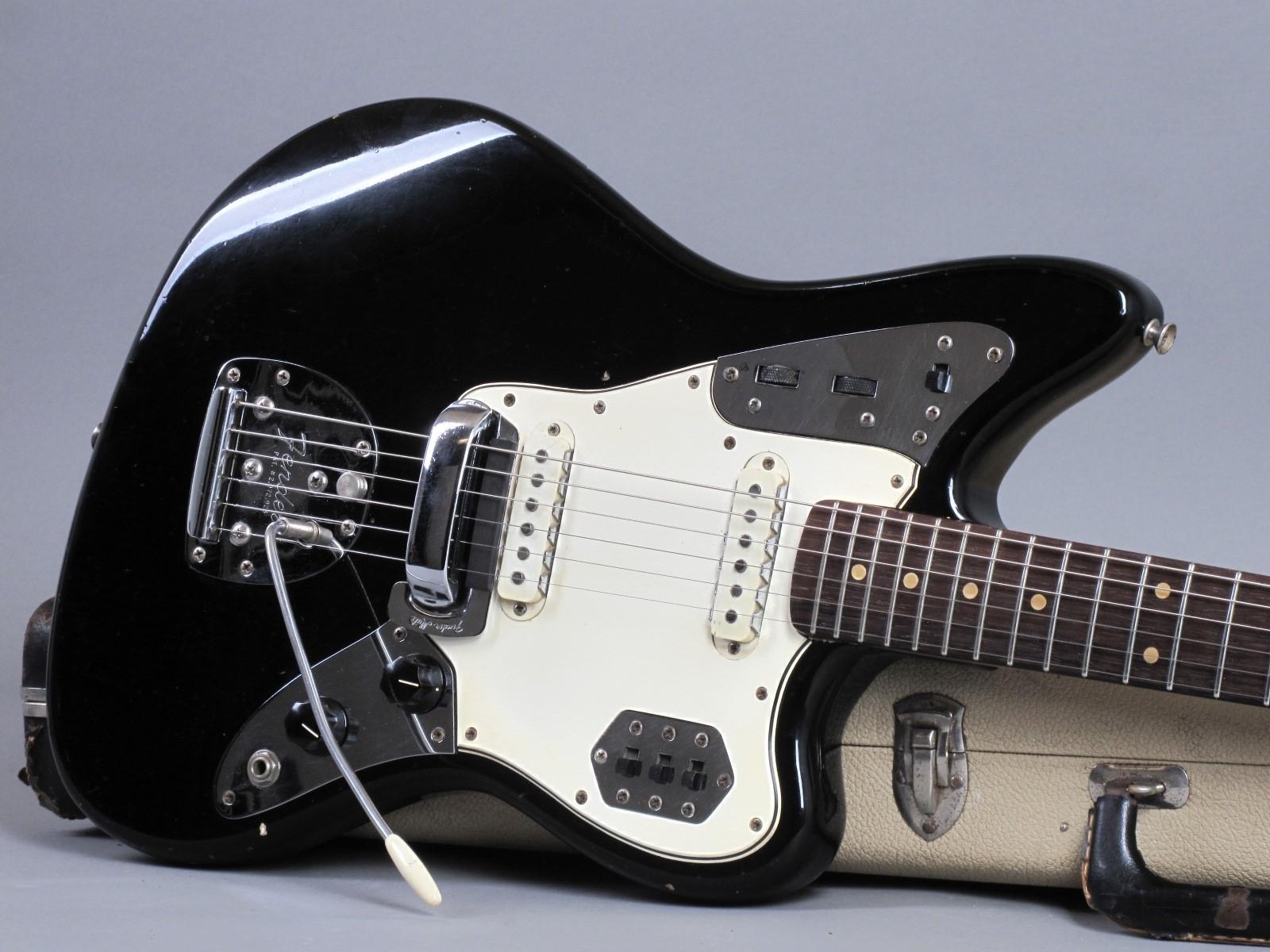 1600x1200 muerdekeroyo Jaguar Black #guitar