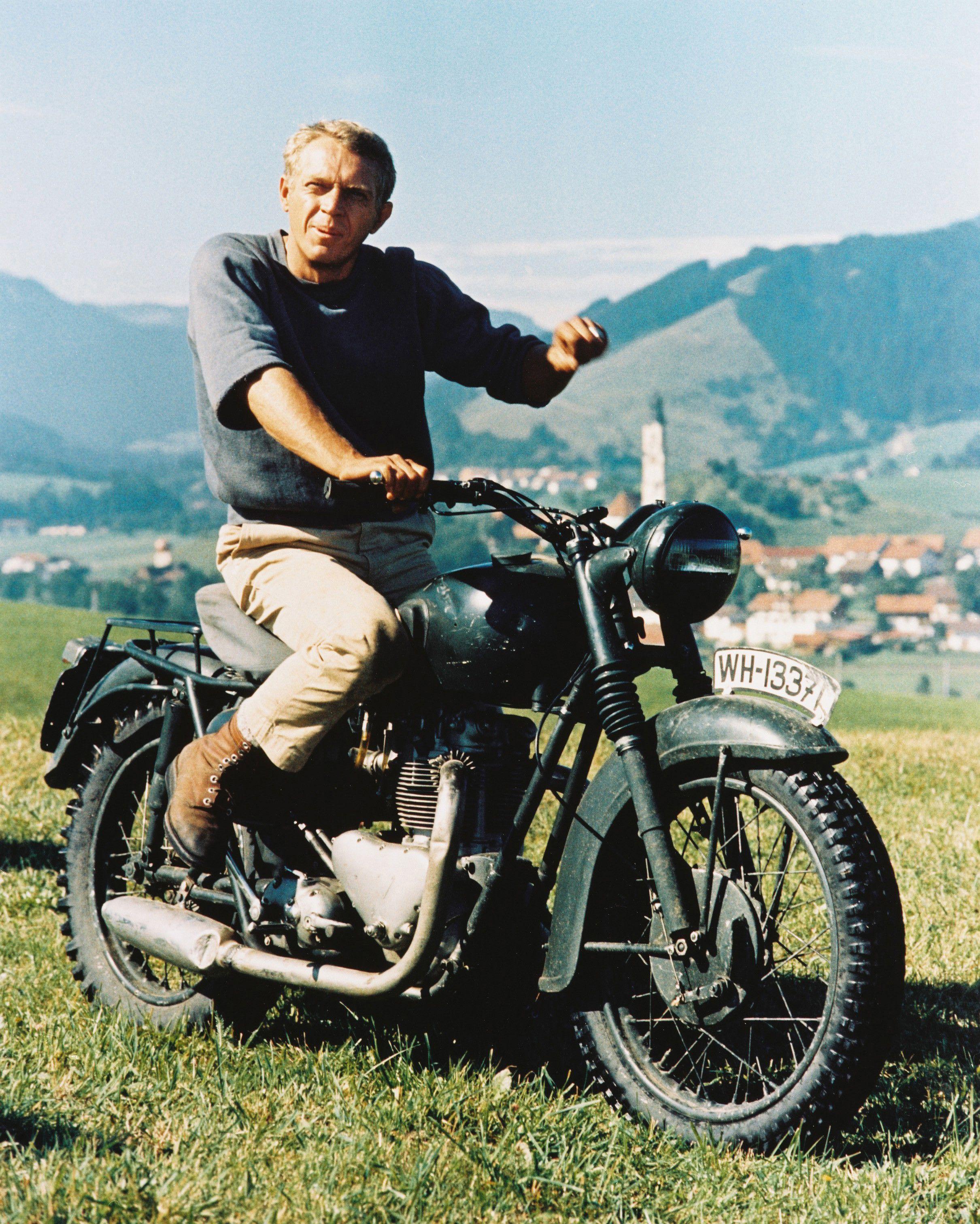 2421x3023 Great Escape Wallpaper