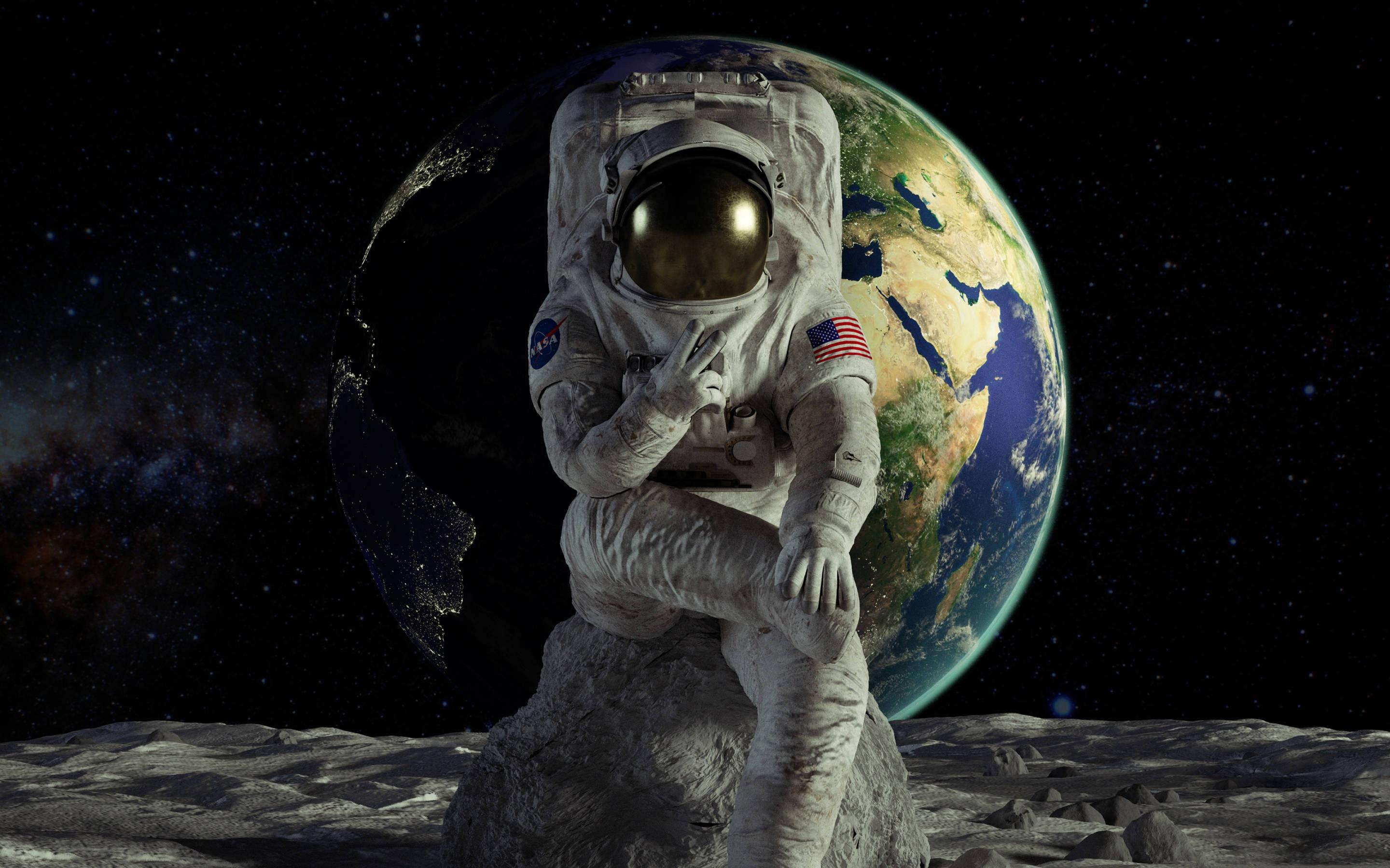 2880x1800 Download Cool Nasa Astronaut On Moon Wallpaper