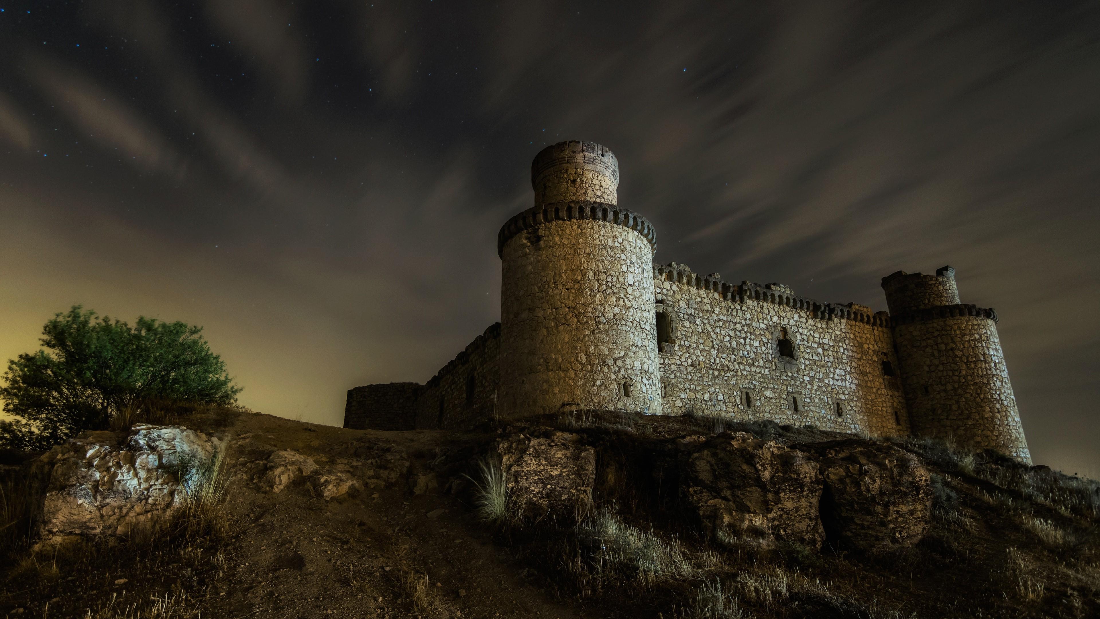 3840x2160 Wallpaper / sky, dark, castle, ruin free download