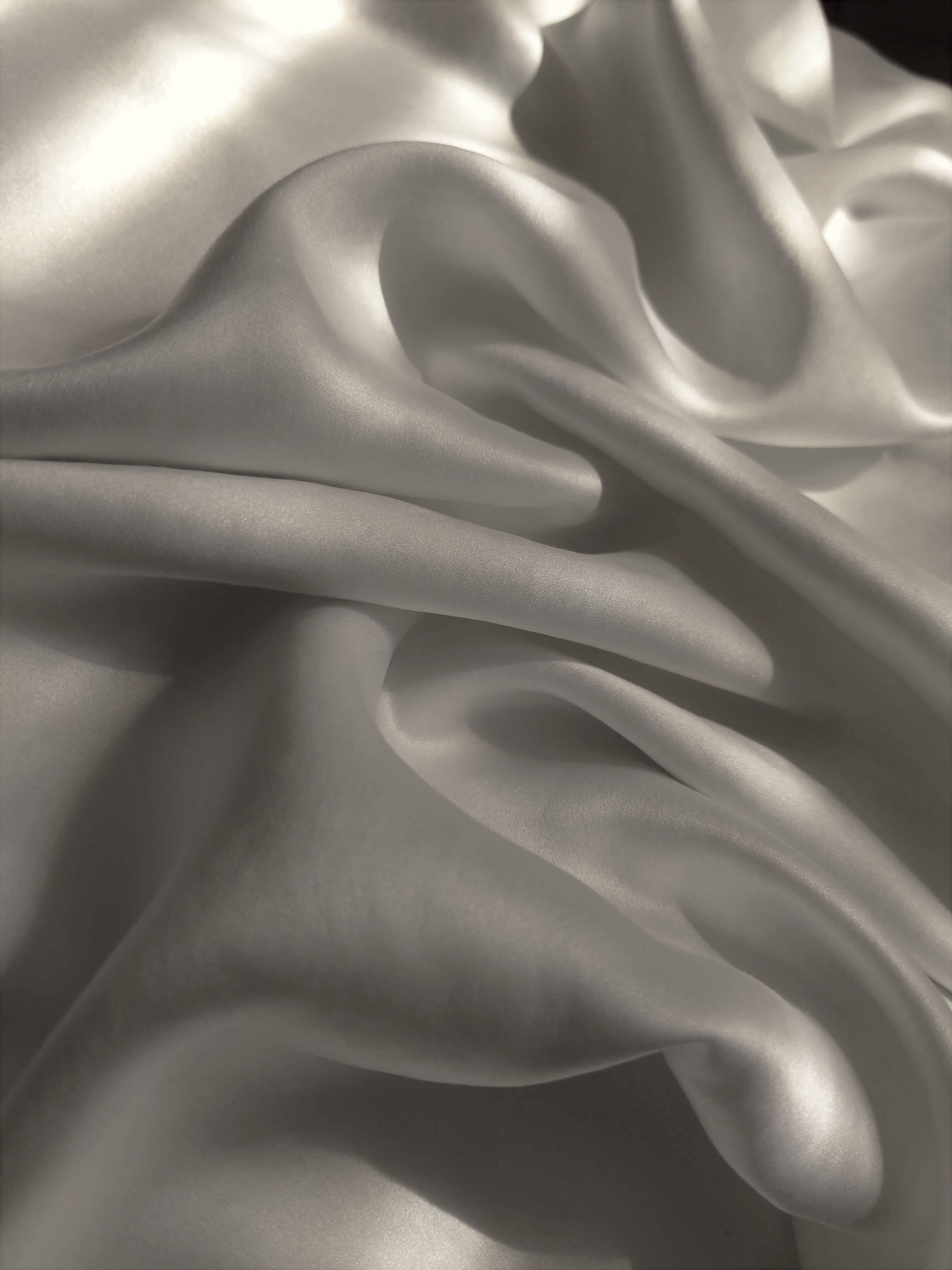 3024x4032 Download Sun Kissed White Silk Wallpaper