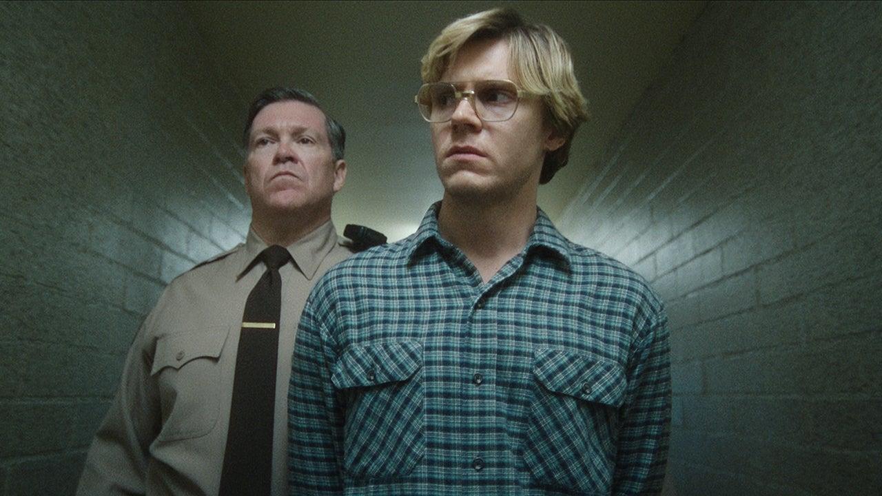 1280x720 Jeffrey Dahmer Story' Starring Evan Peters Now One of Netflix's Most Successful Series of All Time