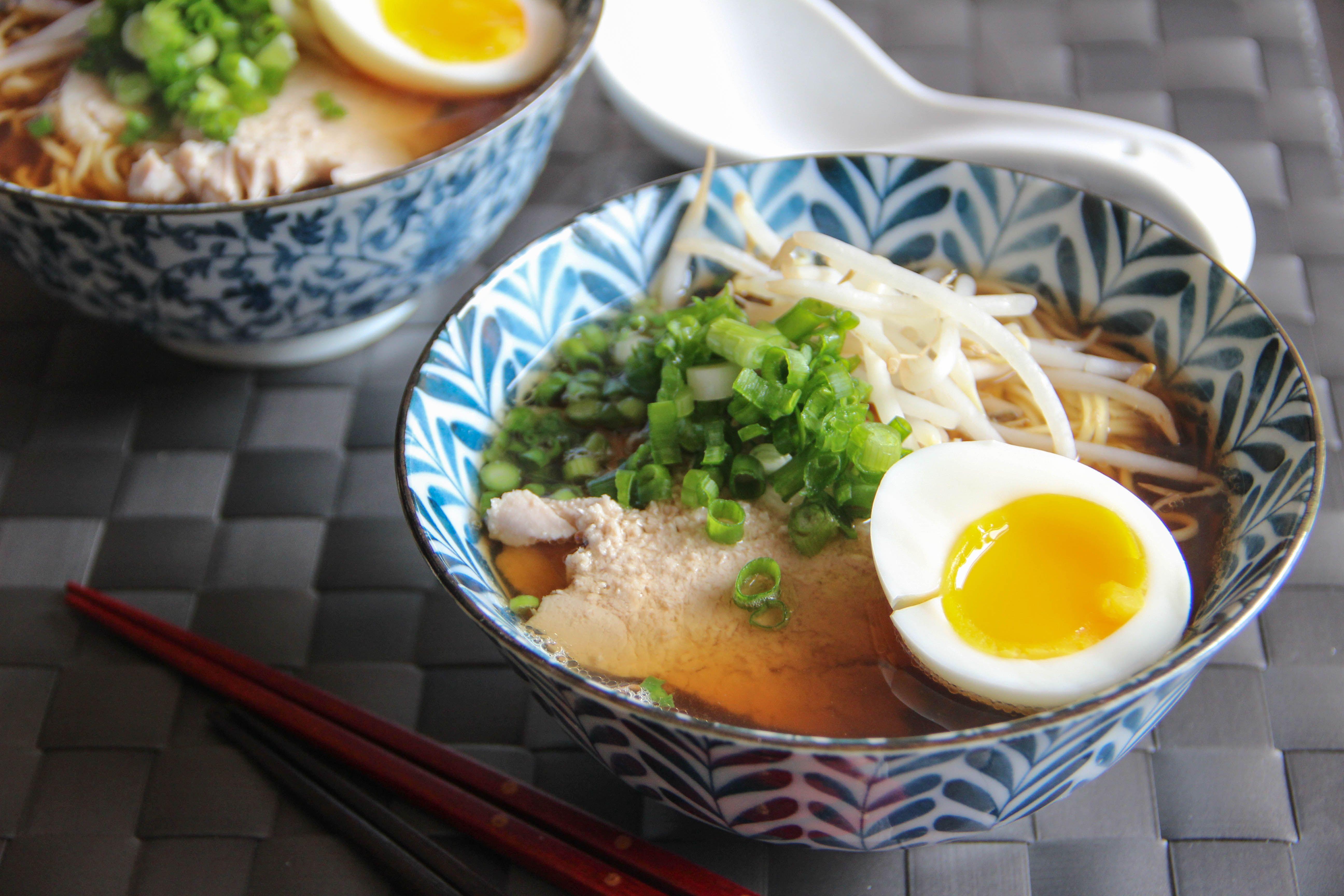 Ramen войти. Японская кухня рамен. Японский мисо рамен. Тайский рамен. Рамэн (японская лапша).