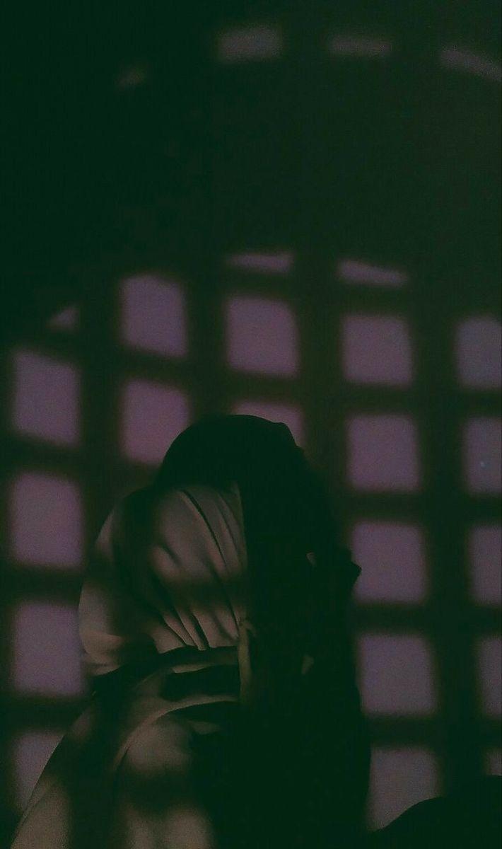 710x1200 Broken Heart