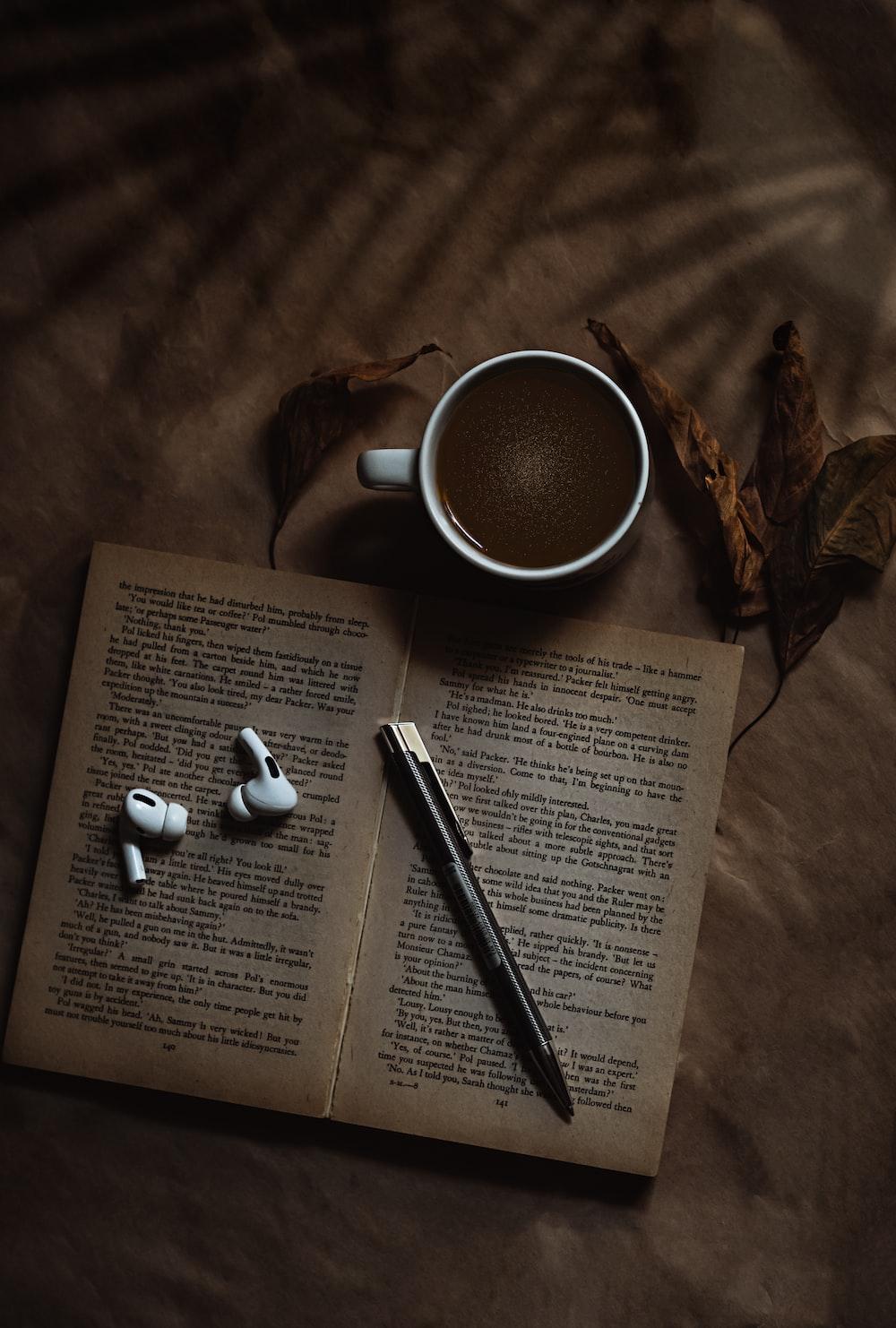 1000x1482 Headphones Book Picture. Download Free Image