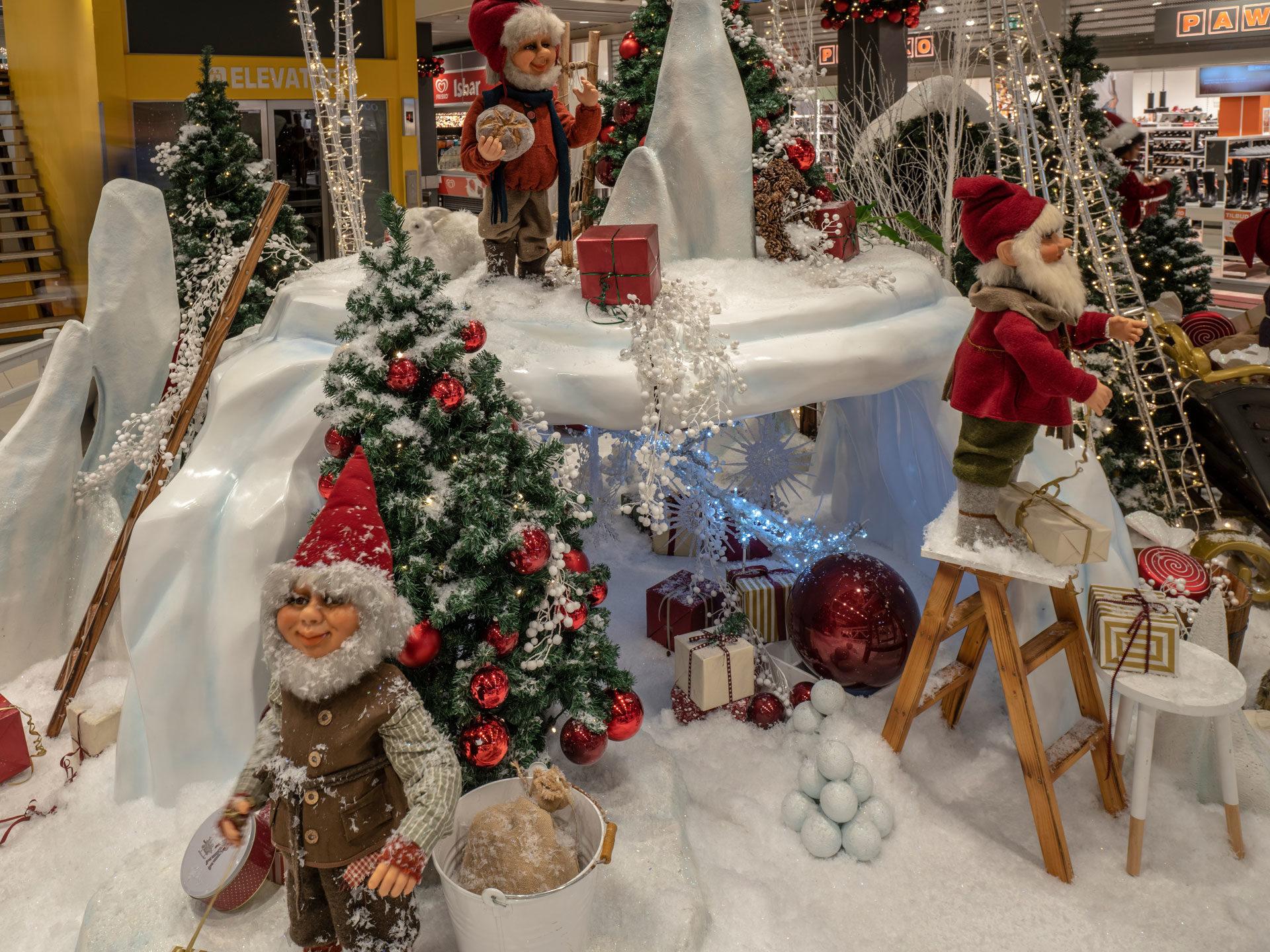 1920x1440 Festive lighting and decoration for Glostrup Shopping Mall. MK Illumination Denmark