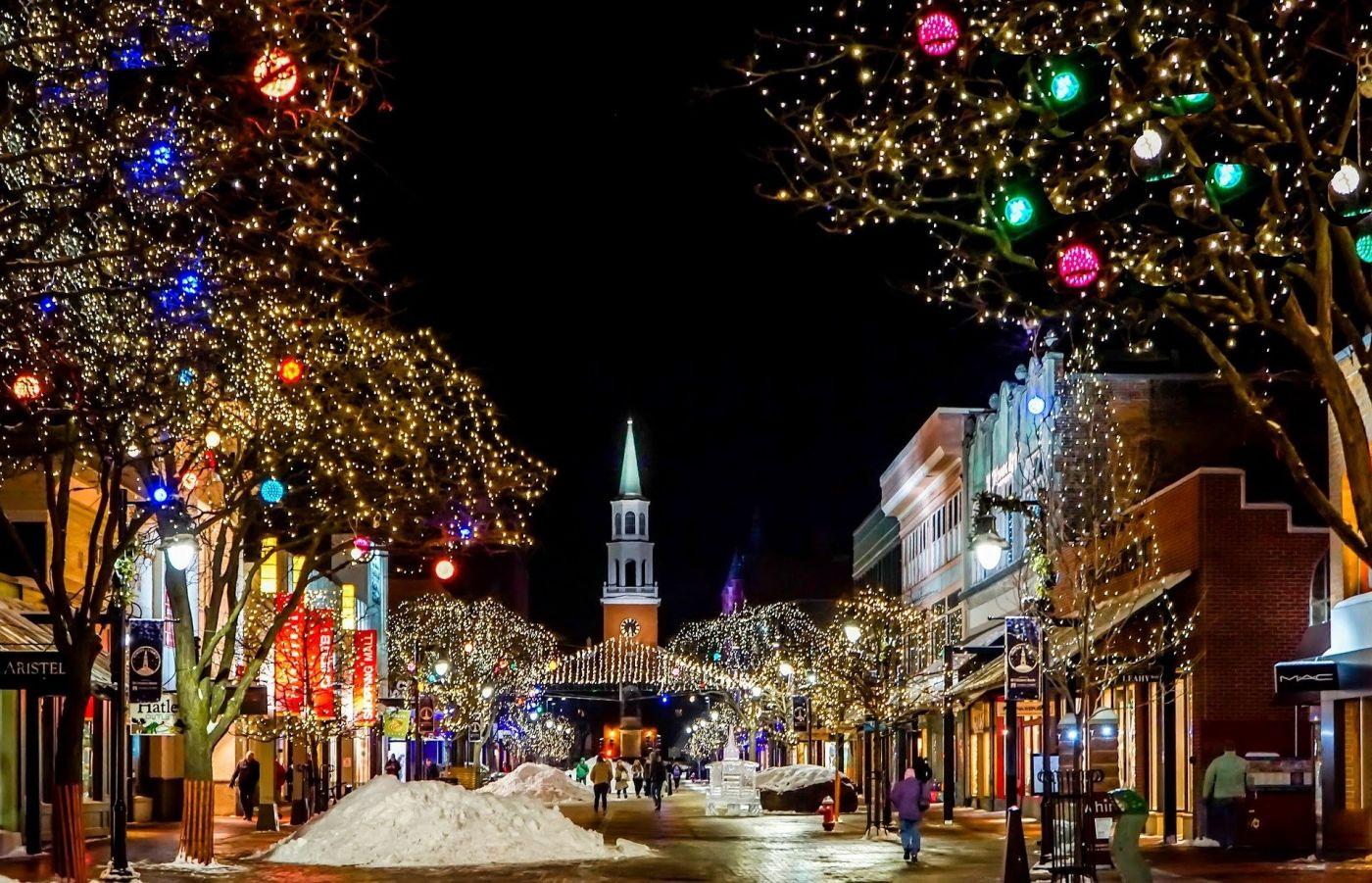 1400x901 How to say 'Merry Christmas' in three languages