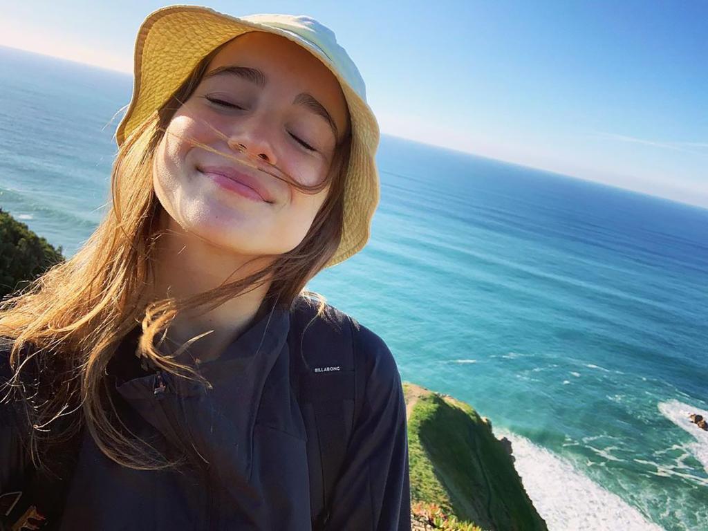1024x768 Who is Alba Baptista? Meet Chris Evans' rumored girlfriend