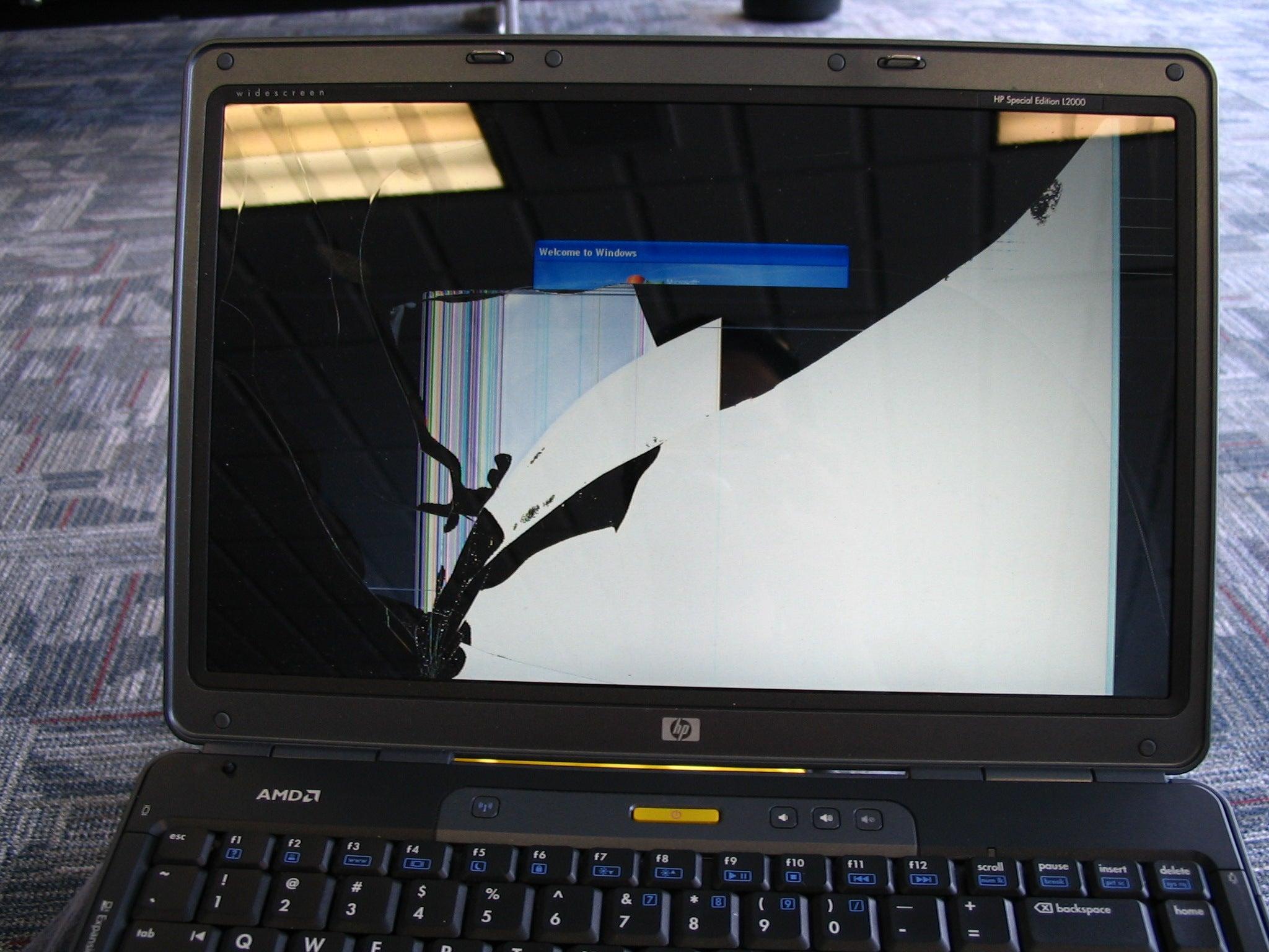 2048x1536 How to replace a broken laptop screen