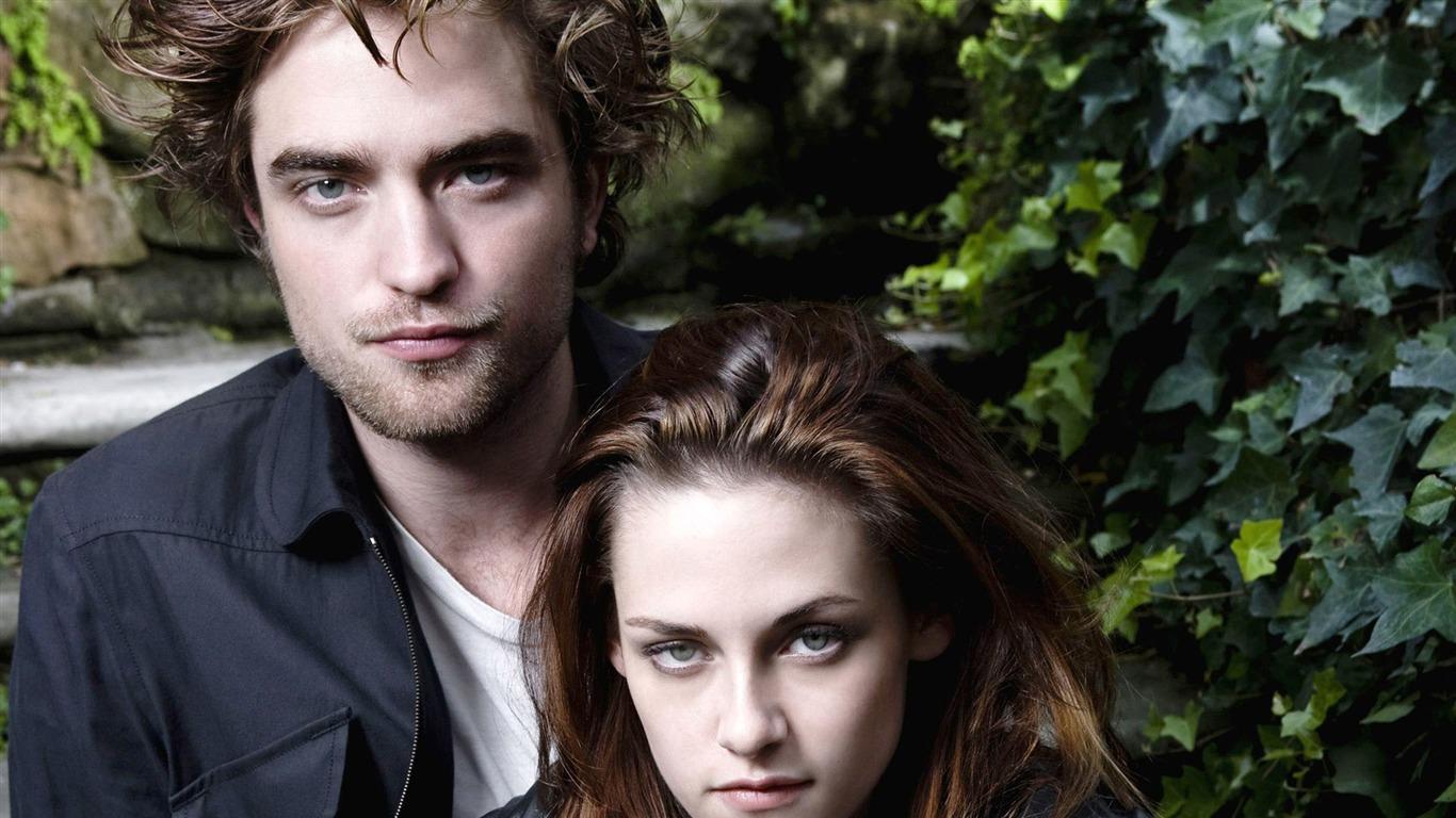 1366x768 Kristen Stewart And Robert Pattinson The Twilight Saga Series HD Movie Wallpaper
