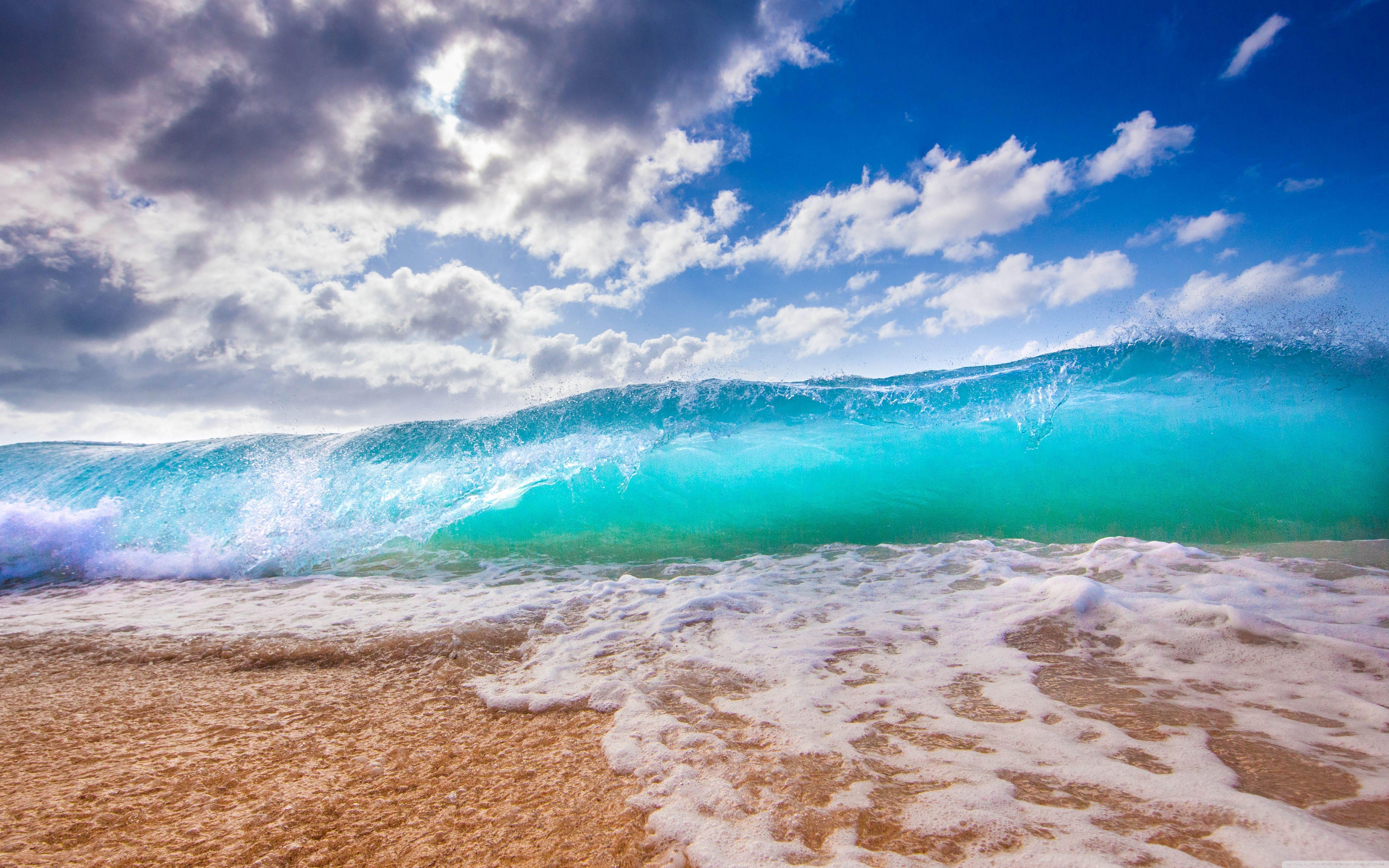 5120x3200 Beach Waves Wallpaper