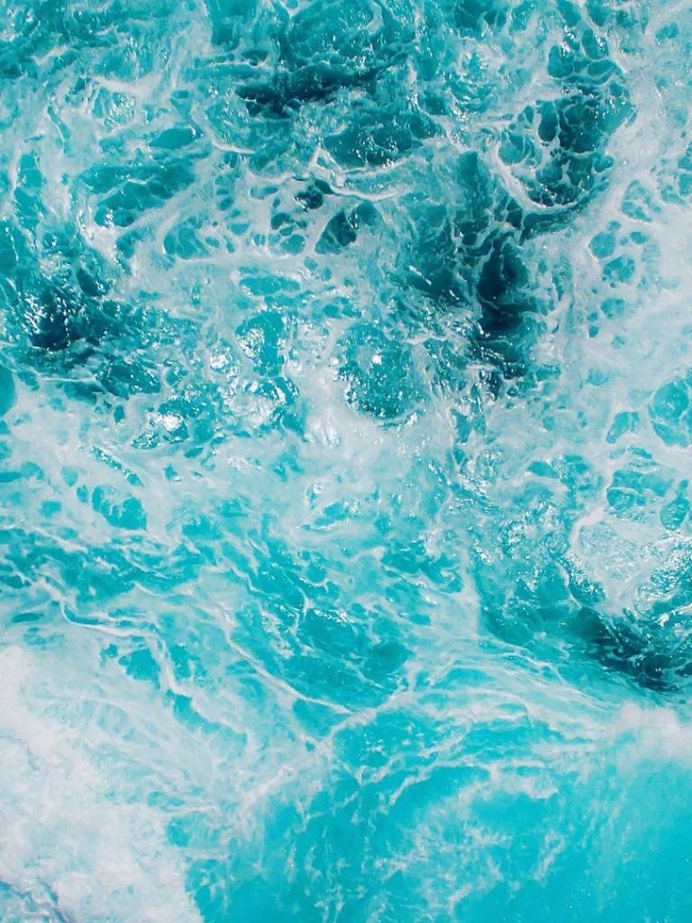 768x1024 Aerial View Of Beautiful Ocean Waves HD Wallpaper Non Retina IPad