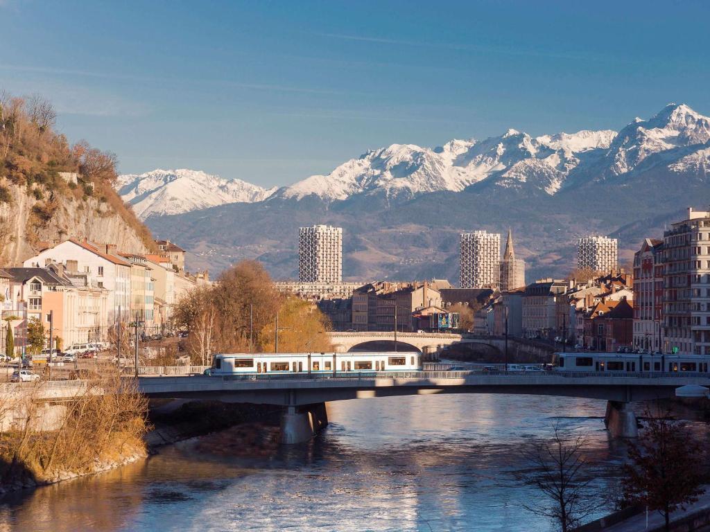 1024x768 ibis Grenoble Gare, Grenoble