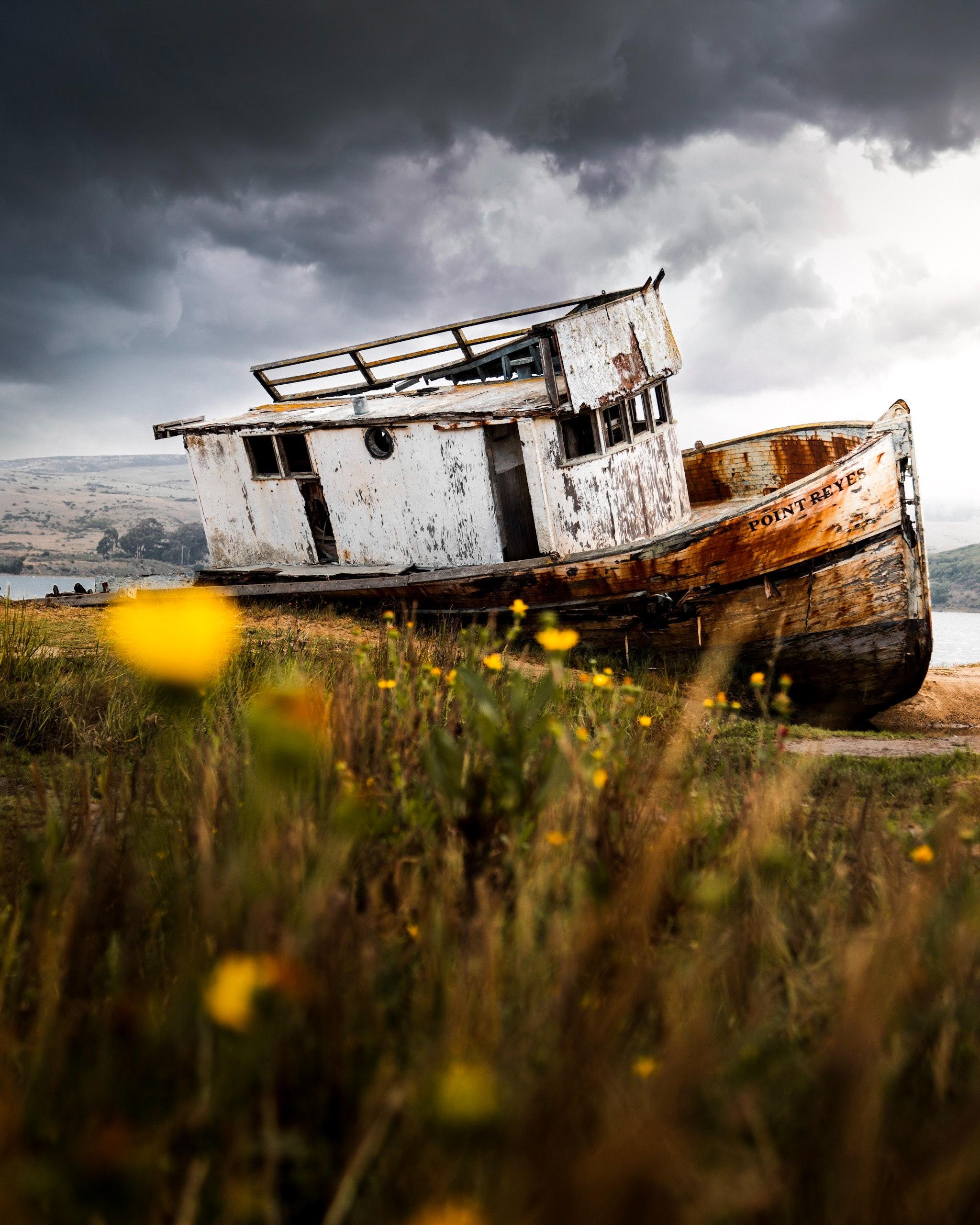 2048x2560 Sunken Ship Photo, Download Free Sunken Ship & HD Image
