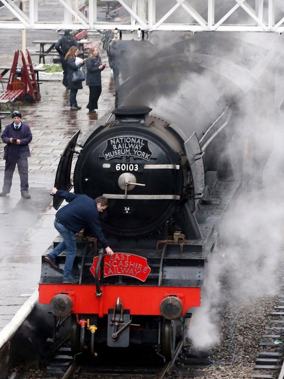 976x1300 In Picture: Flying Scotsman returns to tracks for tests