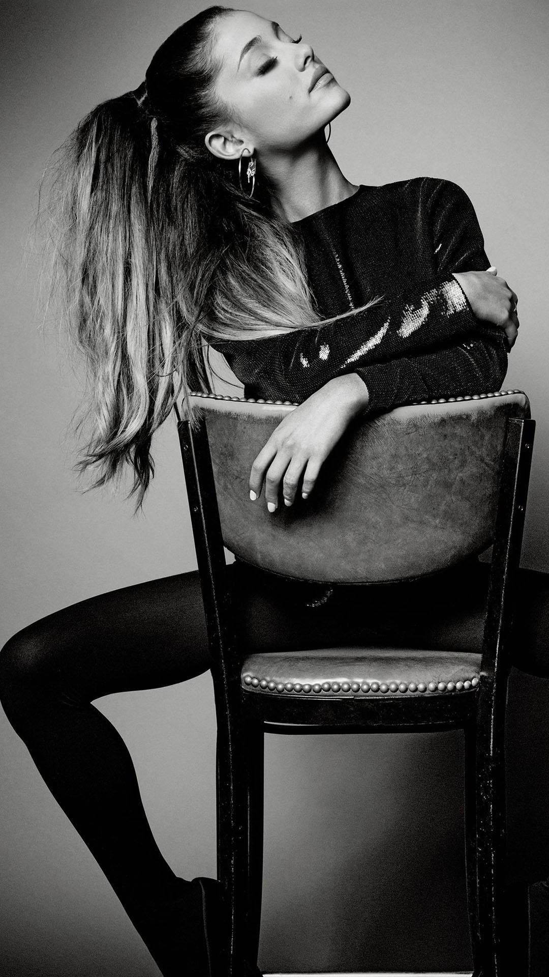 1080x1920 Download Ariana Grande Struts In Style Wallpaper