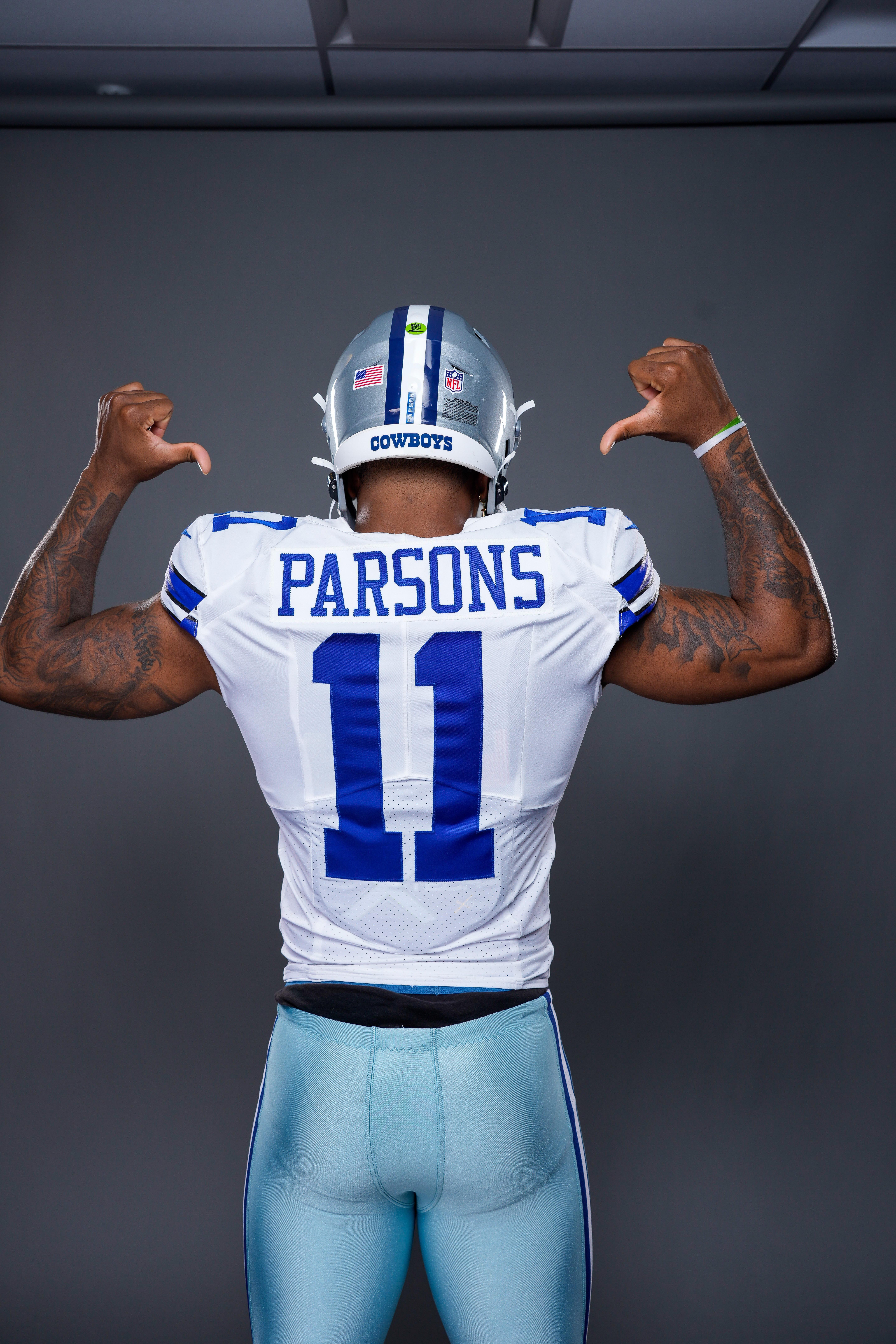 5760x8640 Micah Parsons Wallpaper