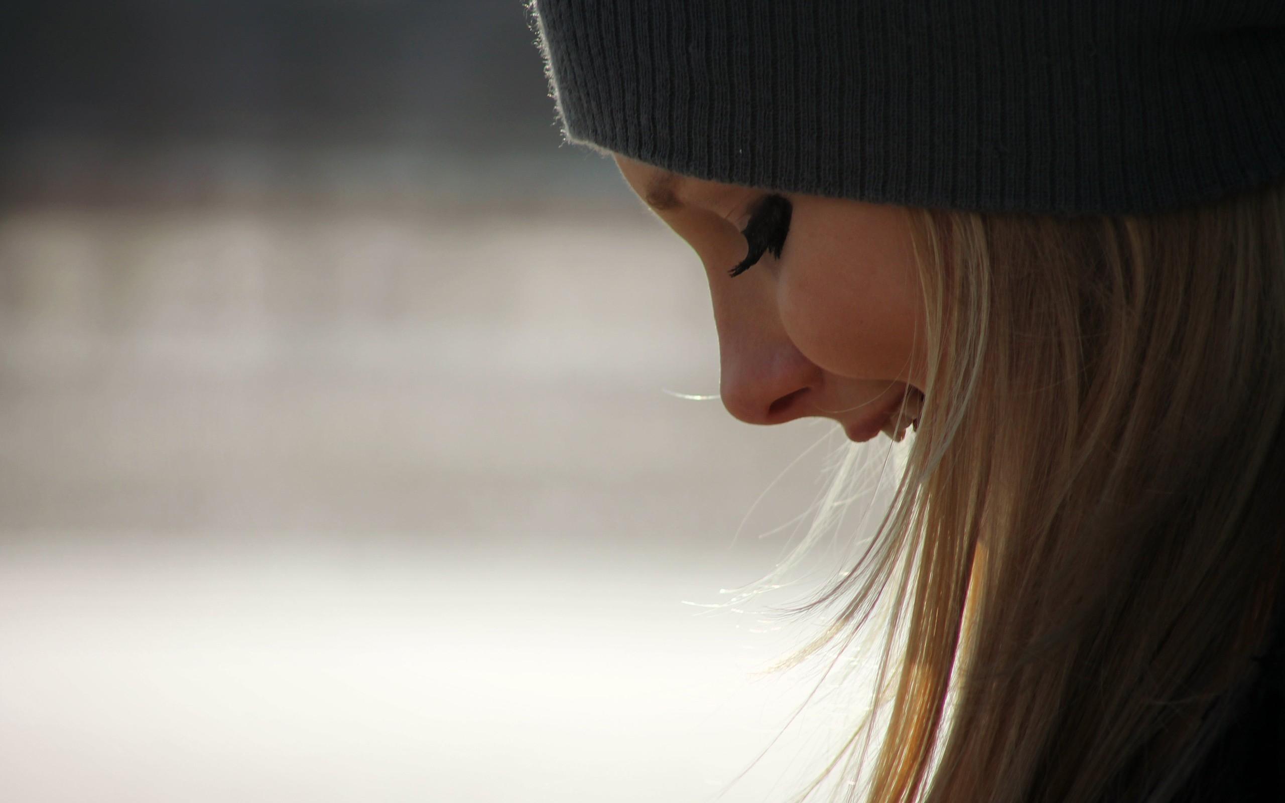 2560x1600 Girl Cap Smile wallpaper. Girl Cap Smile