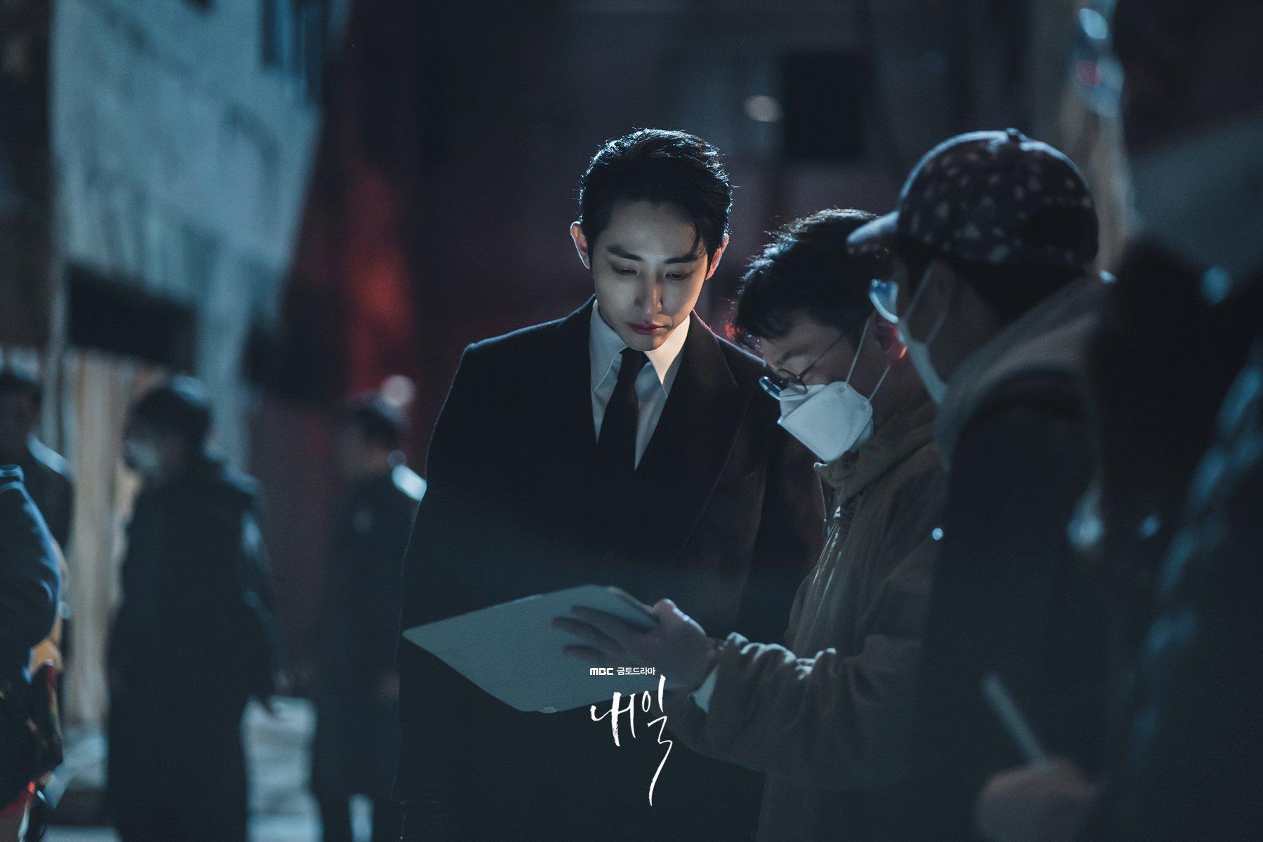 1800x1200 Kim Hee Sun, SF9's Rowoon, Lee Soo Hyuk, And Yoon Ji On Bid Sweet Farewell To Tomorrow