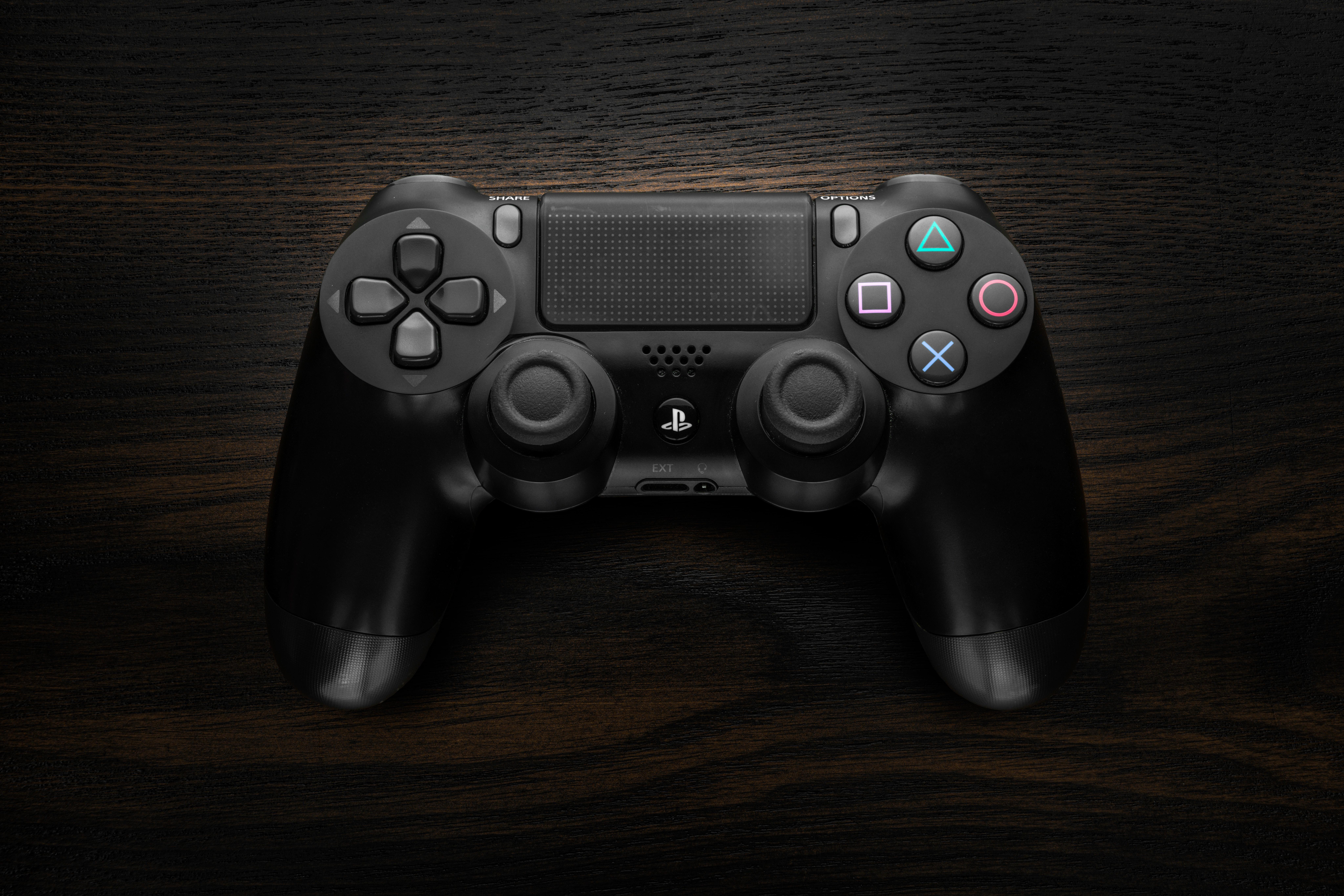 Джойстик ps4 игра. Ps4 Dualshock. Ps4 Gamepad. R3 на плейстейшен. Dualshock 4.