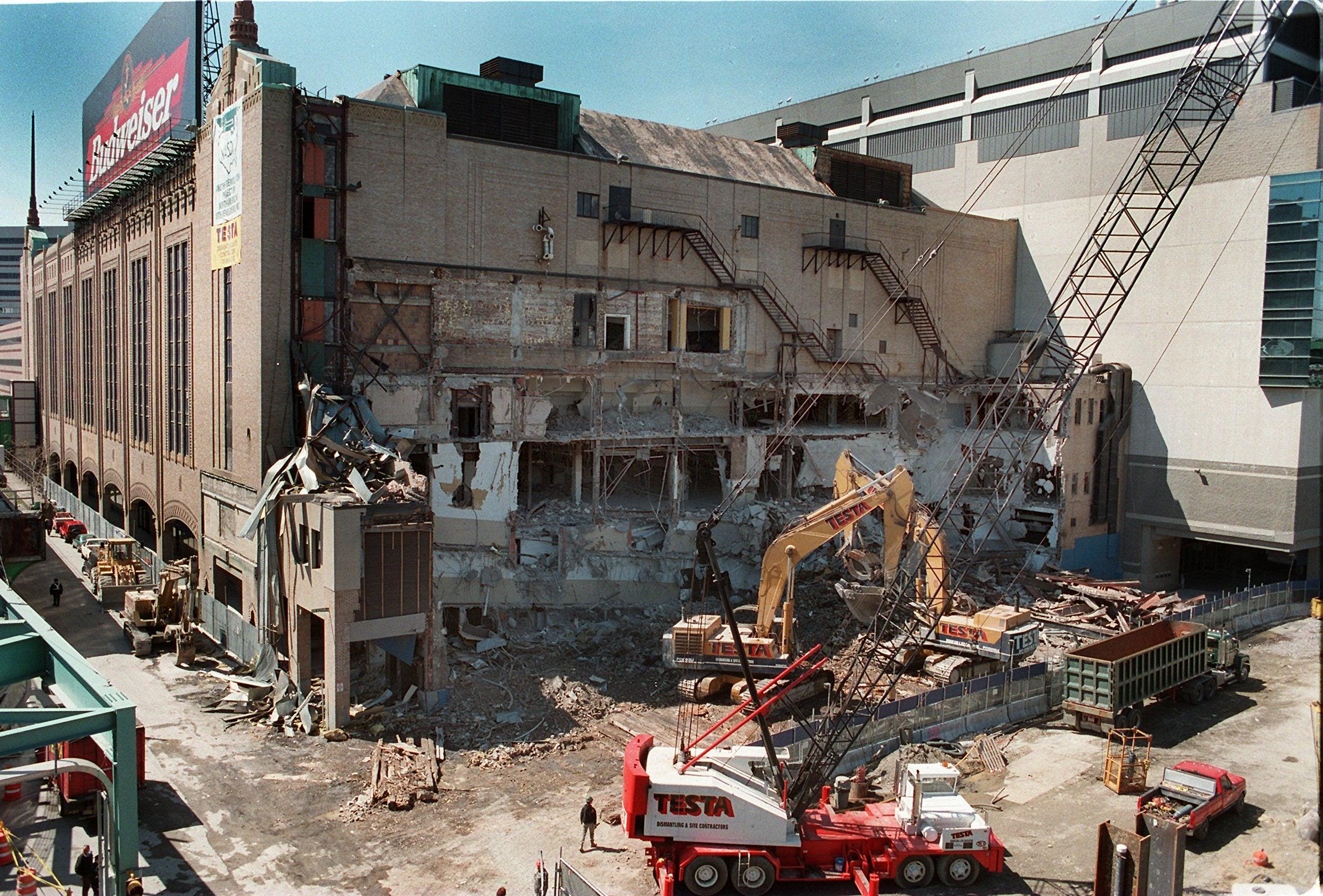 2385x1615 Looking at the old Boston Garden