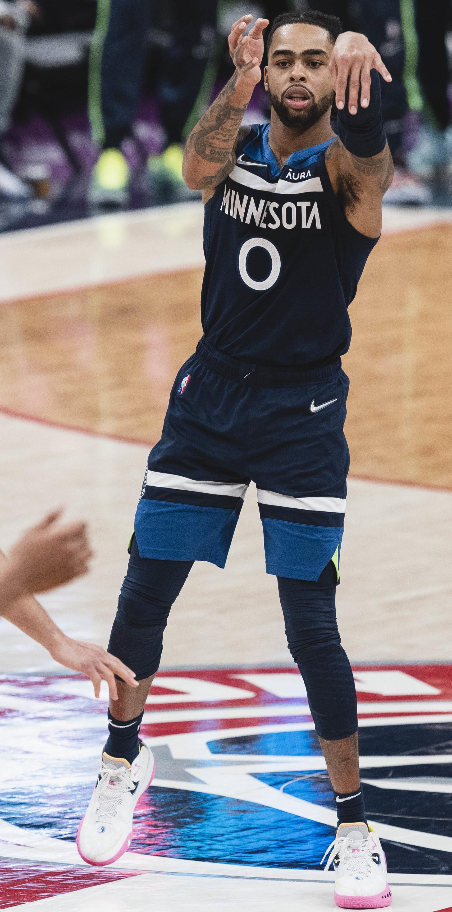 1709x3448 D'Angelo Russell