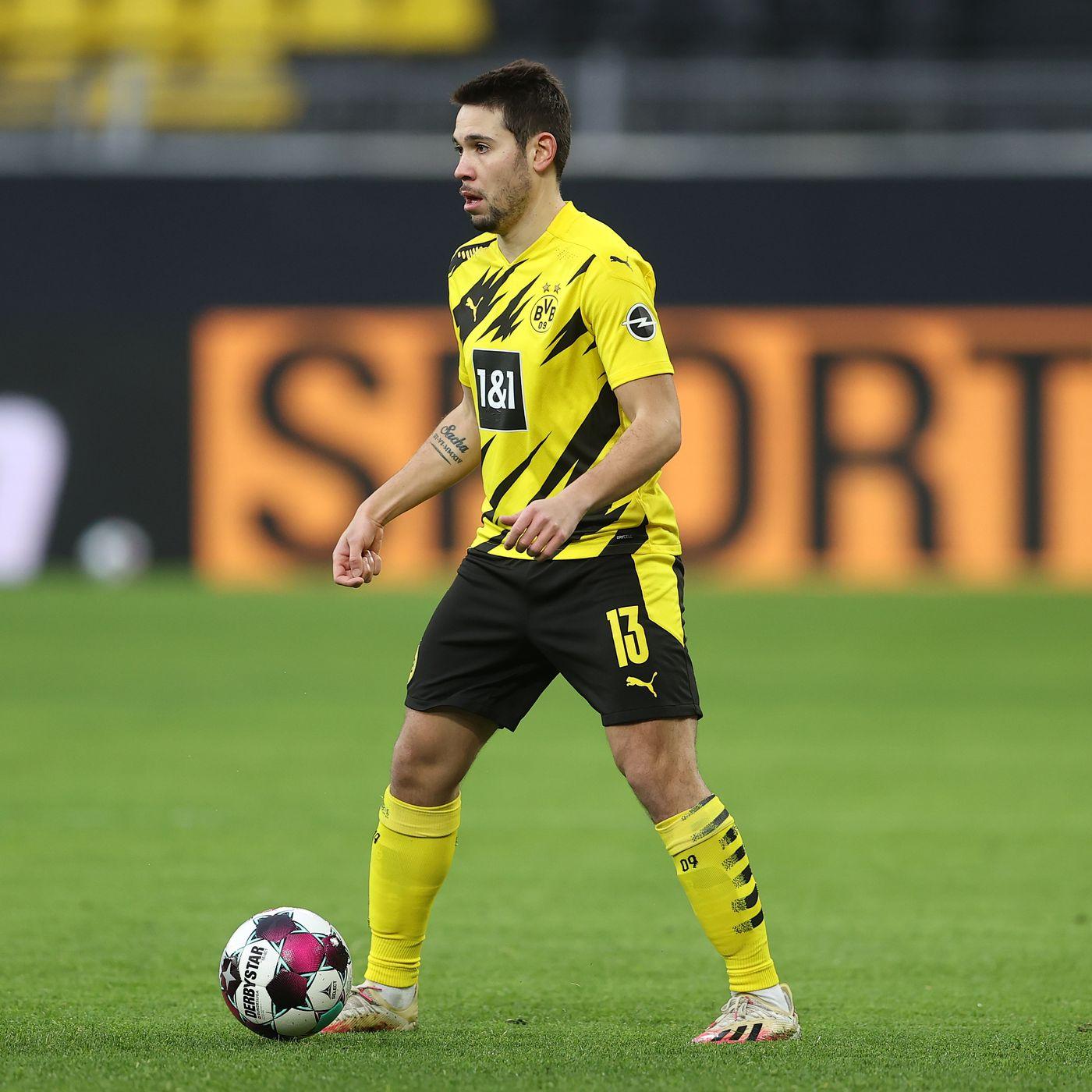 1400x1400 The Daily Bee (February 5th, 2021): Raphael Guerreiro Happy at Borussia Dortmund, and Champions League Drama The Wall
